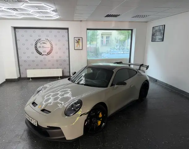 Porsche 992