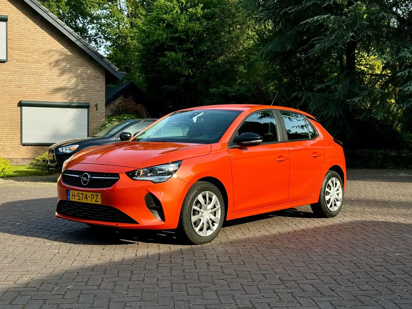 Opel Corsa Corsa 1.2 Edition Oranje - 1