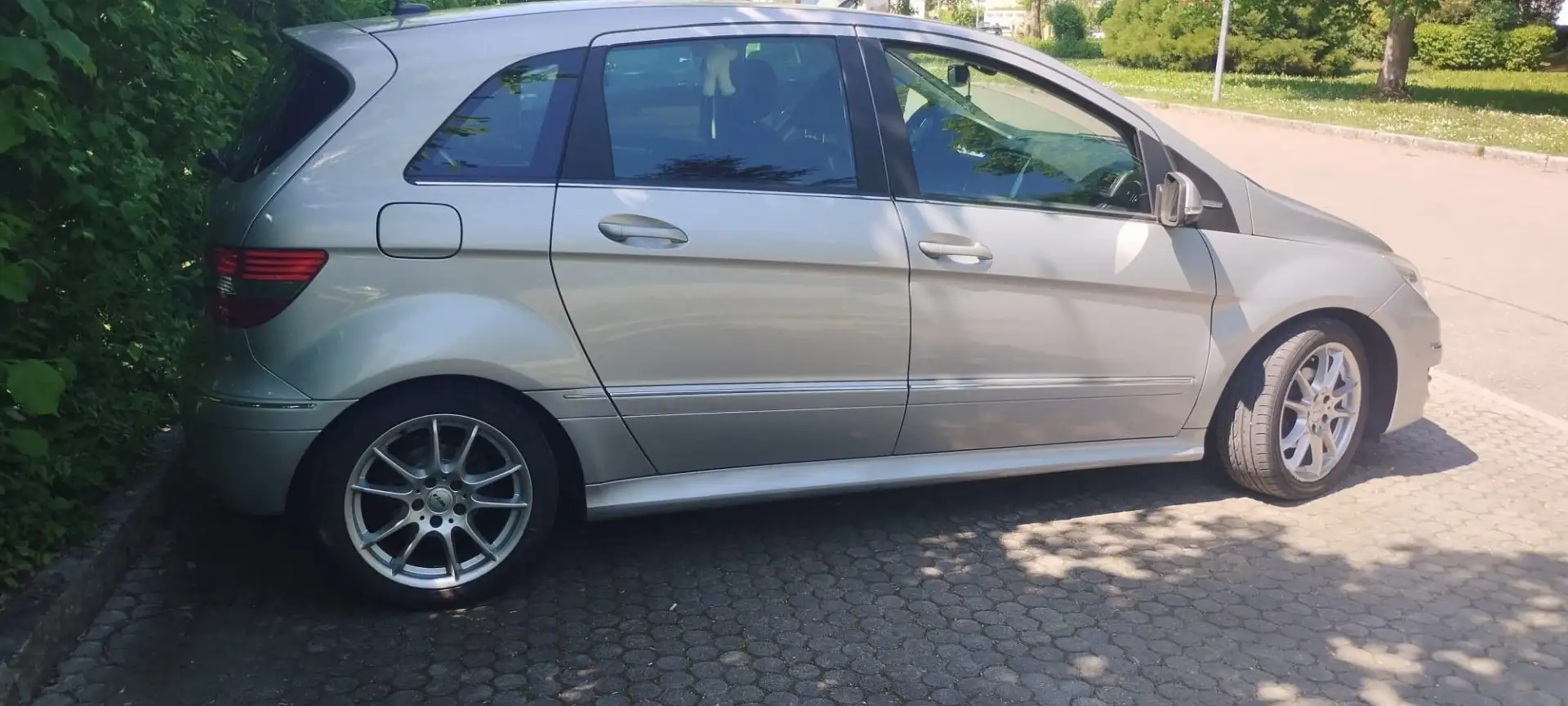 Mercedes-Benz B 160 BlueEFFICIENCY - 2