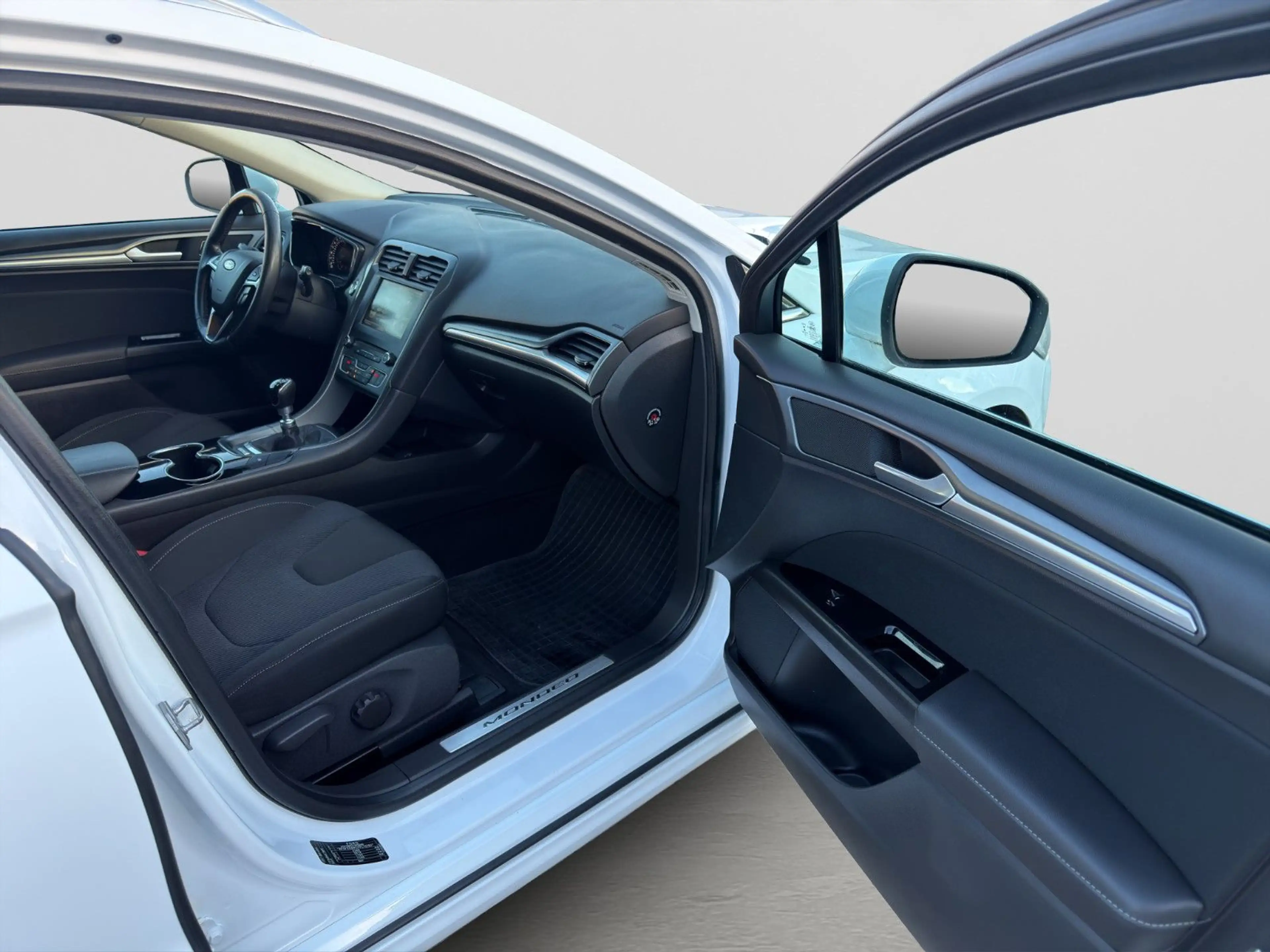 Ford Mondeo Turnier 1.5 160PS KLIMAAUT Zahnr+Insp.Neu — photo 15
