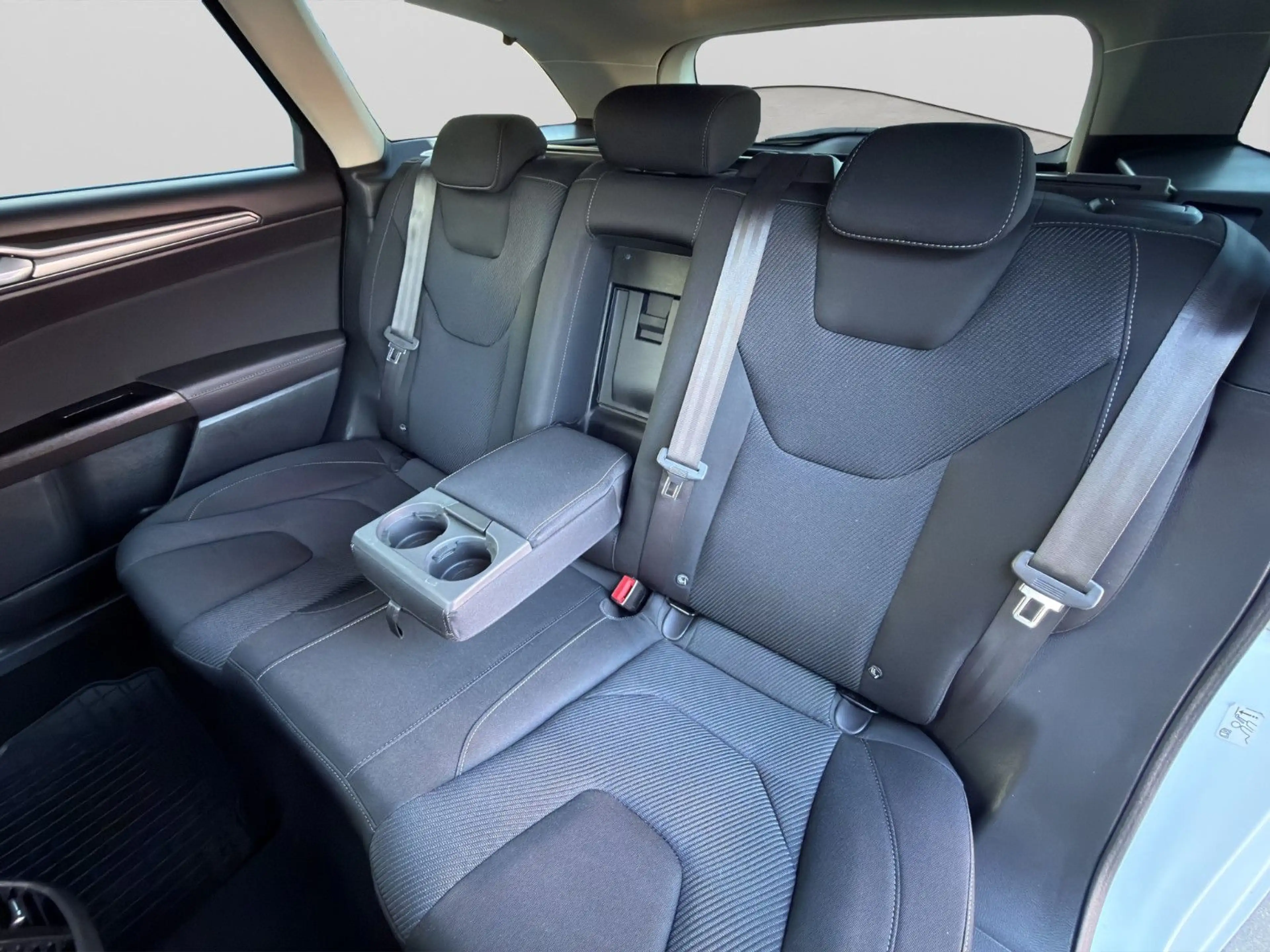 Ford Mondeo Turnier 1.5 160PS KLIMAAUT Zahnr+Insp.Neu — photo 14