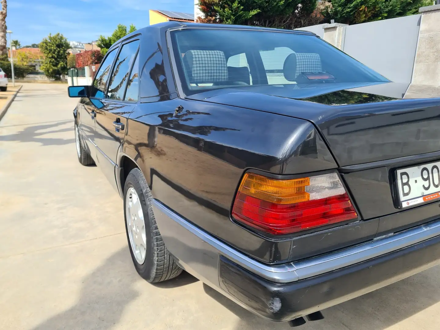 Mercedes-Benz 300 300E 1994 - 2