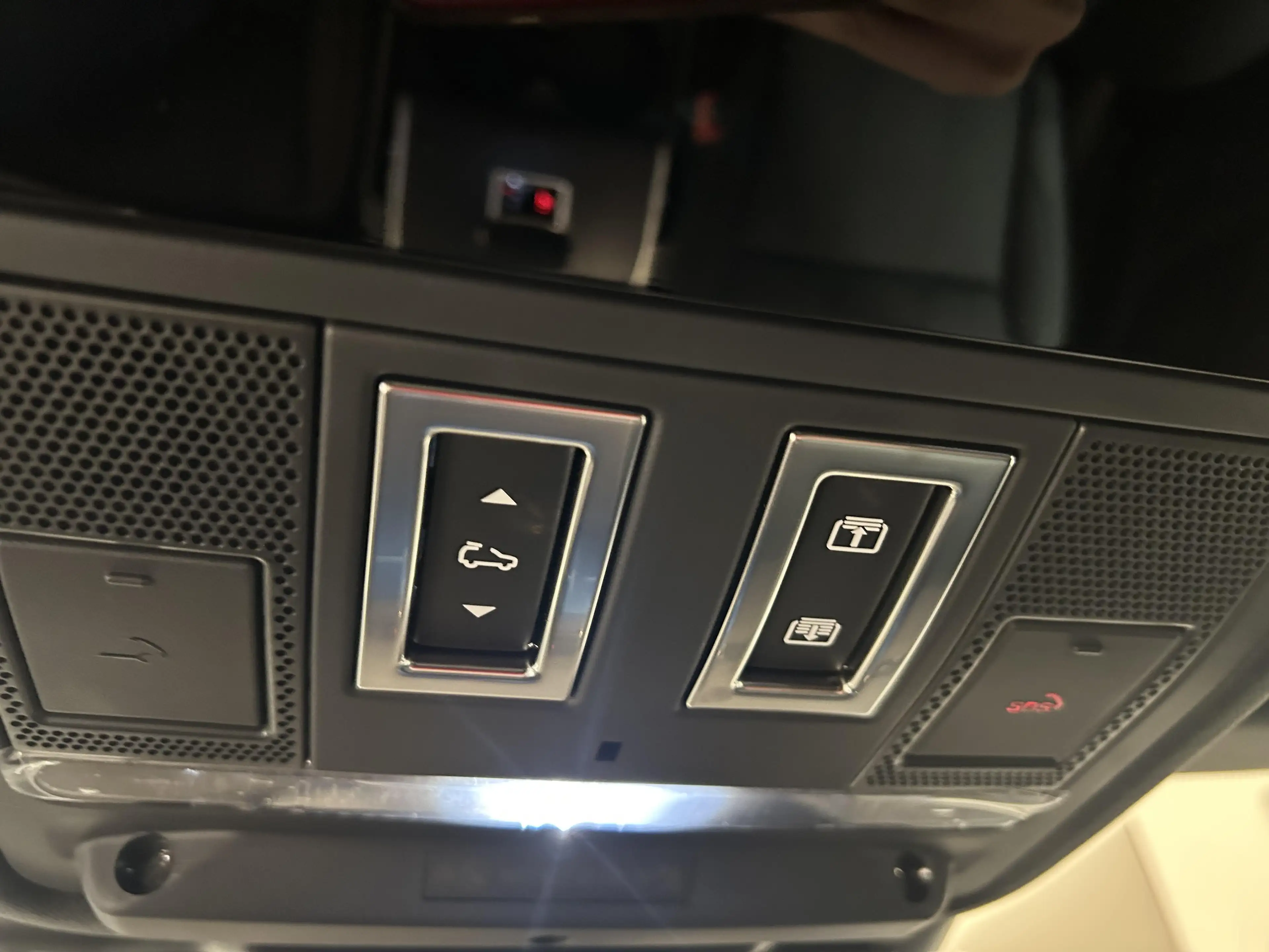 Land Rover Range Rover Evoque DYNAMIC SE — photo 13