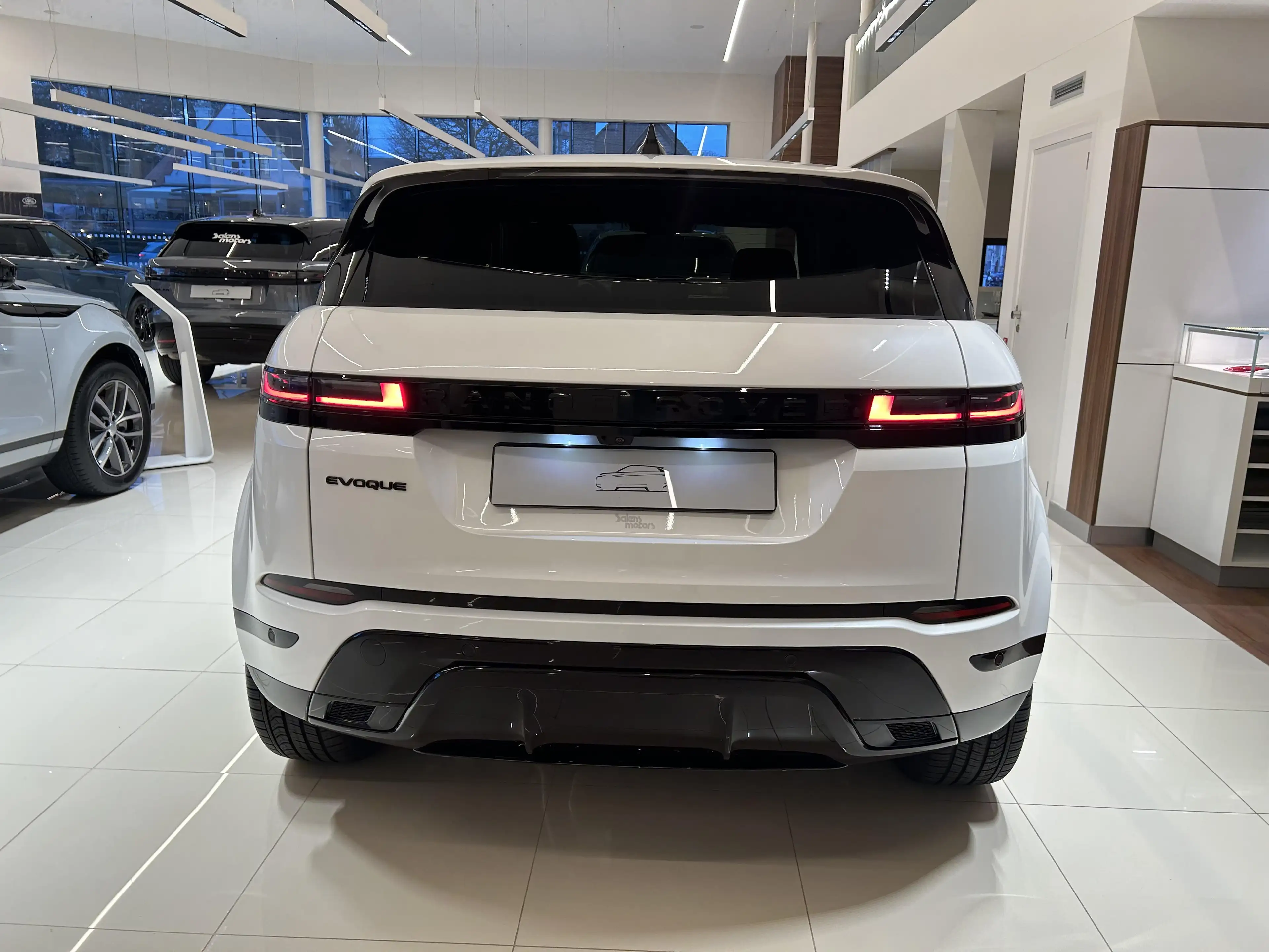Land Rover Range Rover Evoque DYNAMIC SE — photo 6