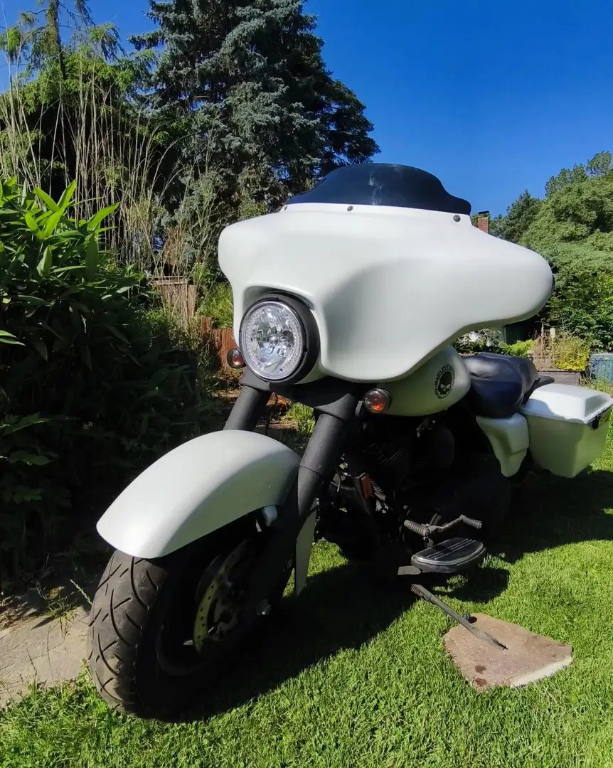 Harley-Davidson Street Glide Wit - 2