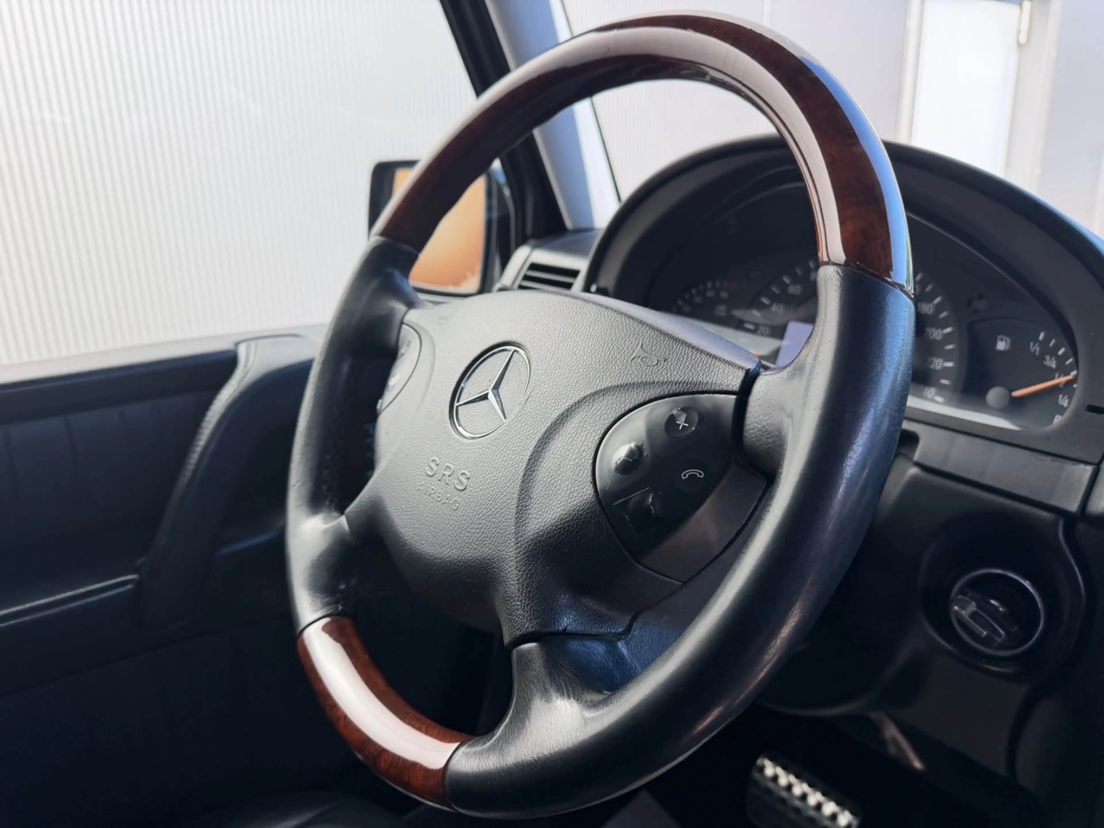 Mercedes-Benz G 320 CDI 4M AMG-Paket Leder Xenon 4xSHZ GSD PDC — photo 15