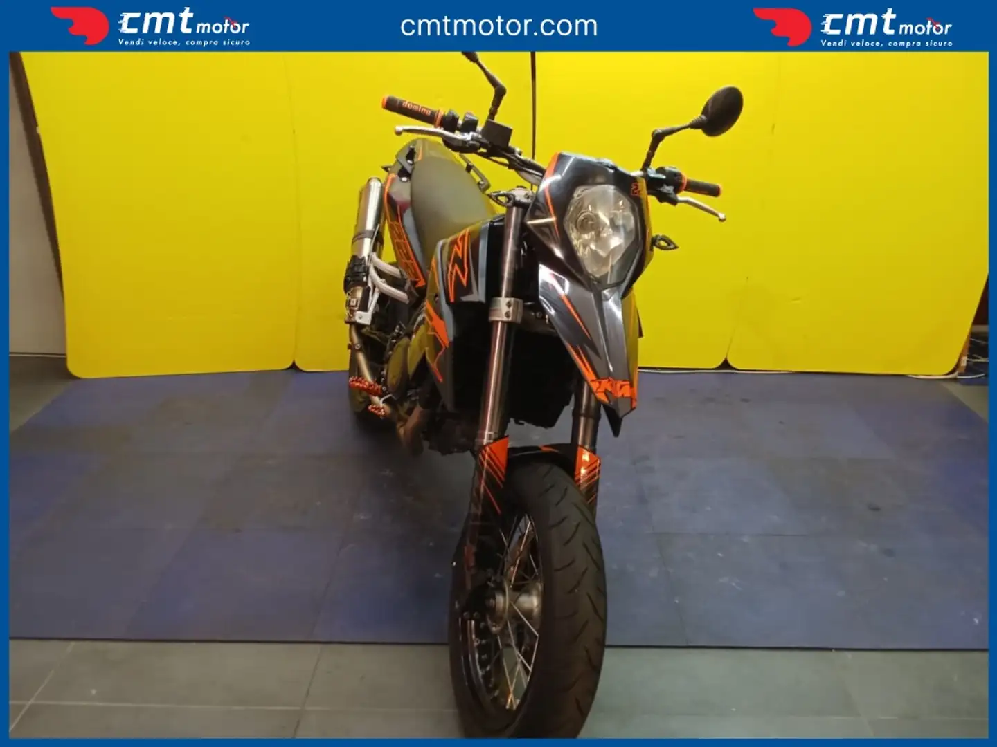 KTM 690 Supermoto - 2