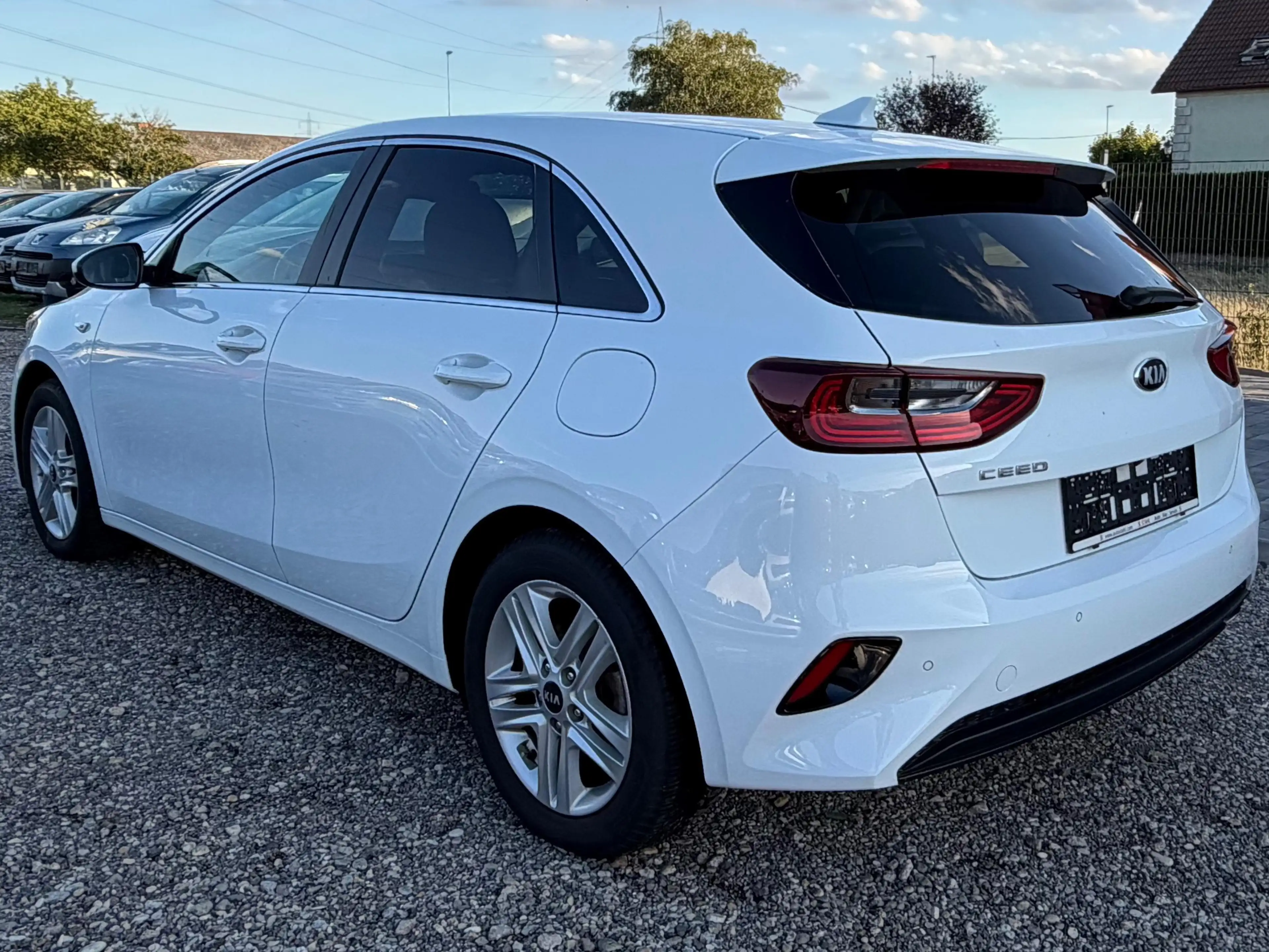 Kia Ceed / cee'd — photo 10