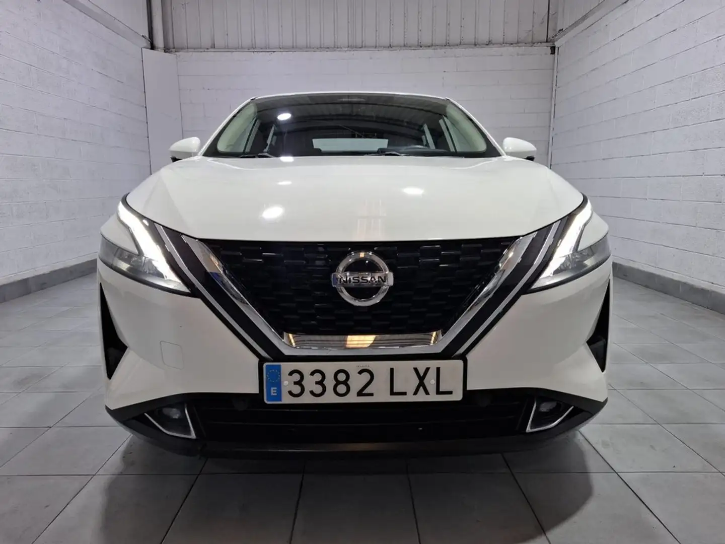 Nissan Qashqai DIG-T 103kW (140CV) mHEV 4x2 Acenta Blanco - 2