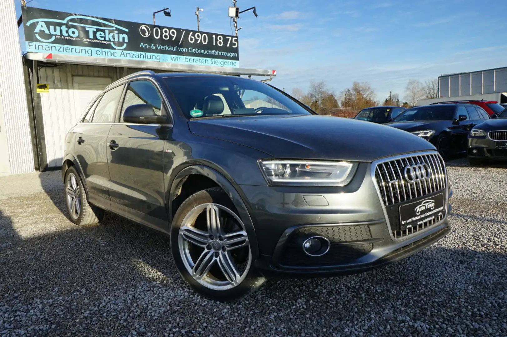 Audi Q3 2.0 TFSi Quattro S Line Sportpaket Plus Šedá - 1
