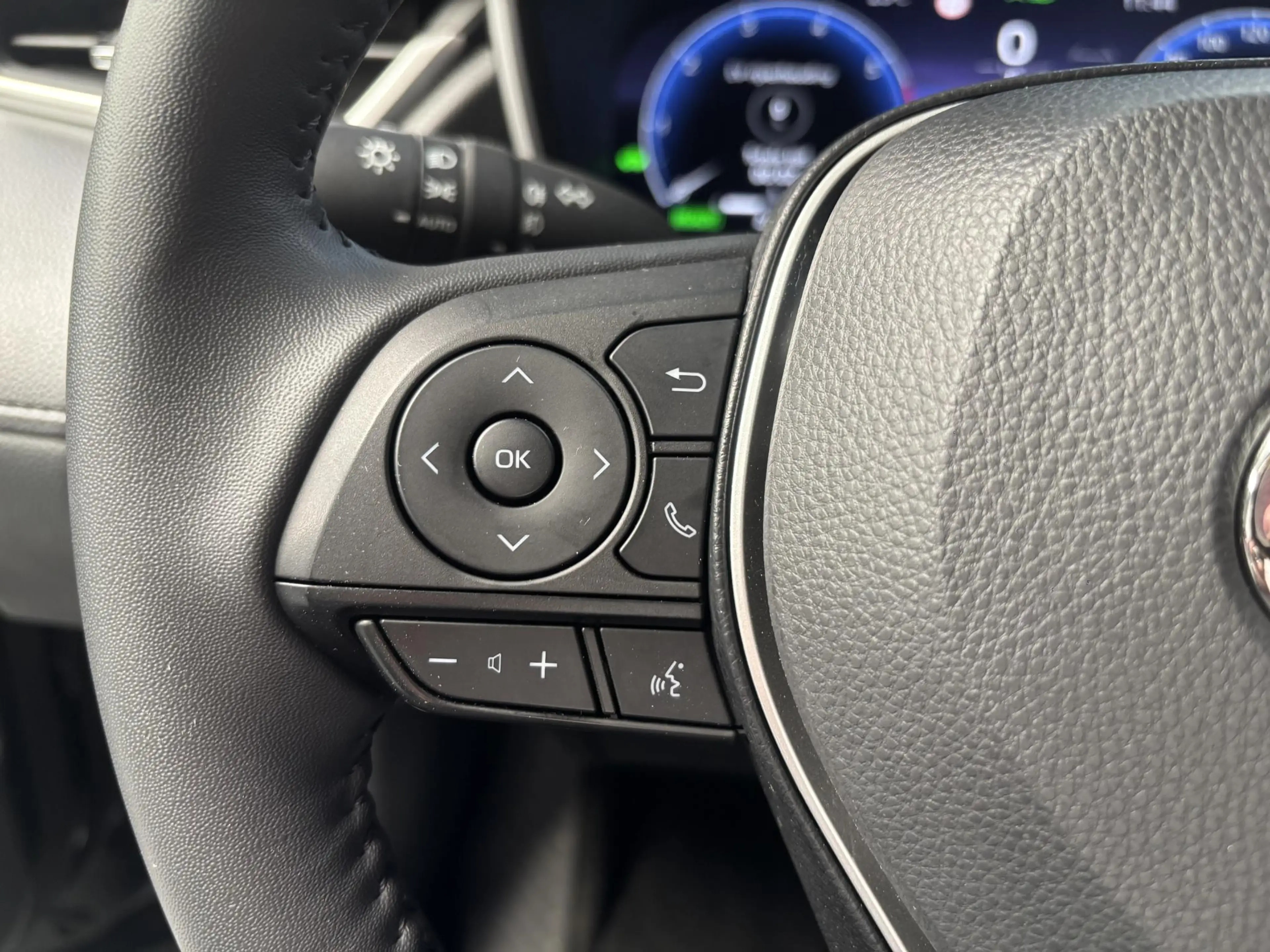 Toyota Corolla Cross Hybrid 140 Active — photo 5
