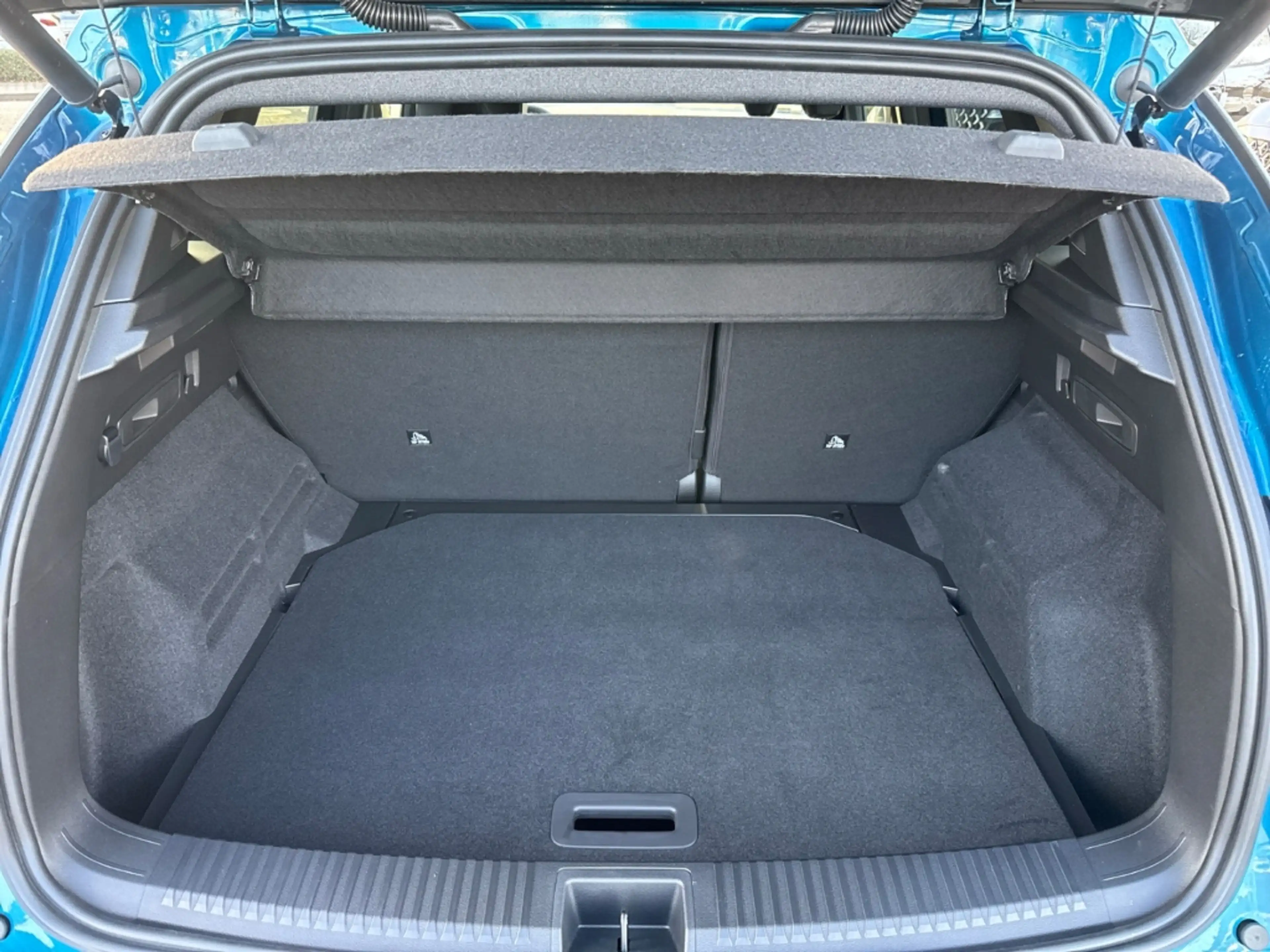 Renault Austral TECHNO FULL HYBRID E-TECH 200 Techno NAVI+DAB+ — photo 12