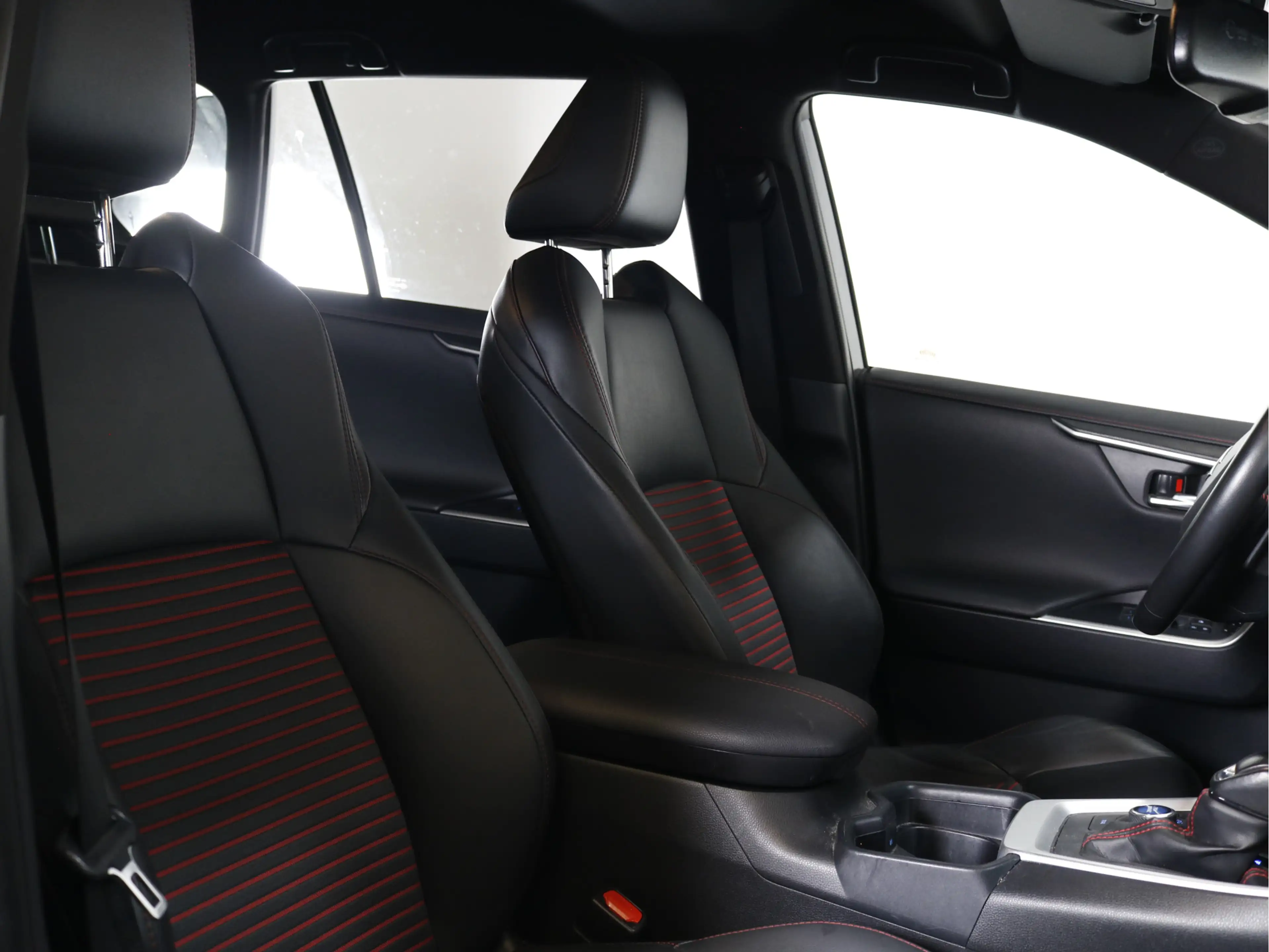 Suzuki Across 2.5 Plug-in Hybrid Style | Afneembare trekhaak | S — photo 10