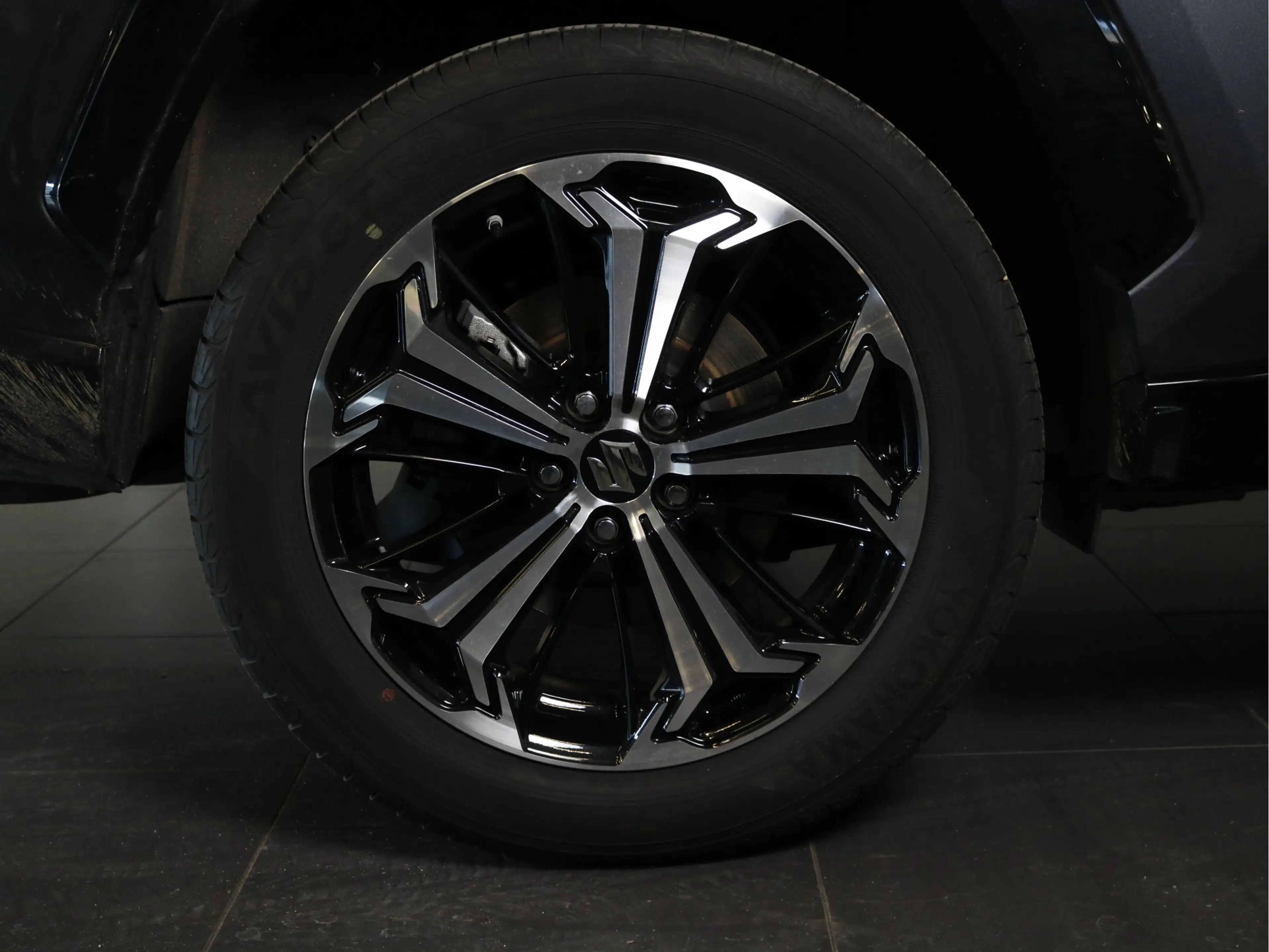 Suzuki Across 2.5 Plug-in Hybrid Style | Afneembare trekhaak | S — photo 7