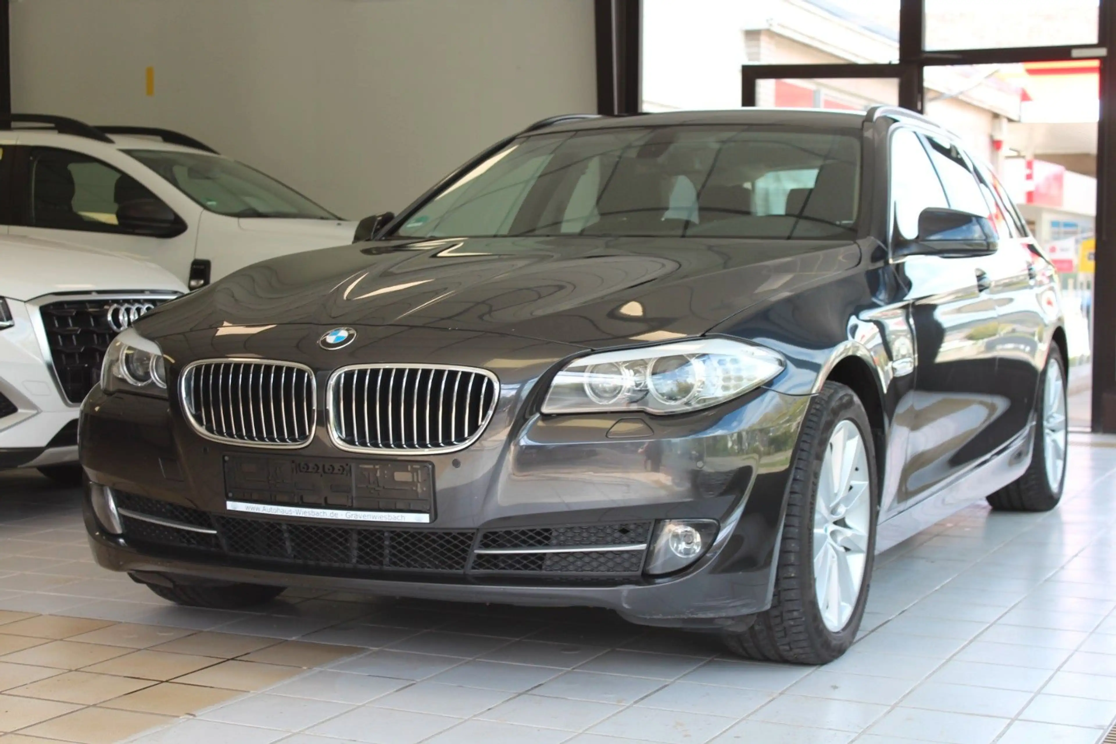 BMW 530 D Touring Autom. 1-Hand / Scheckheft gepfle