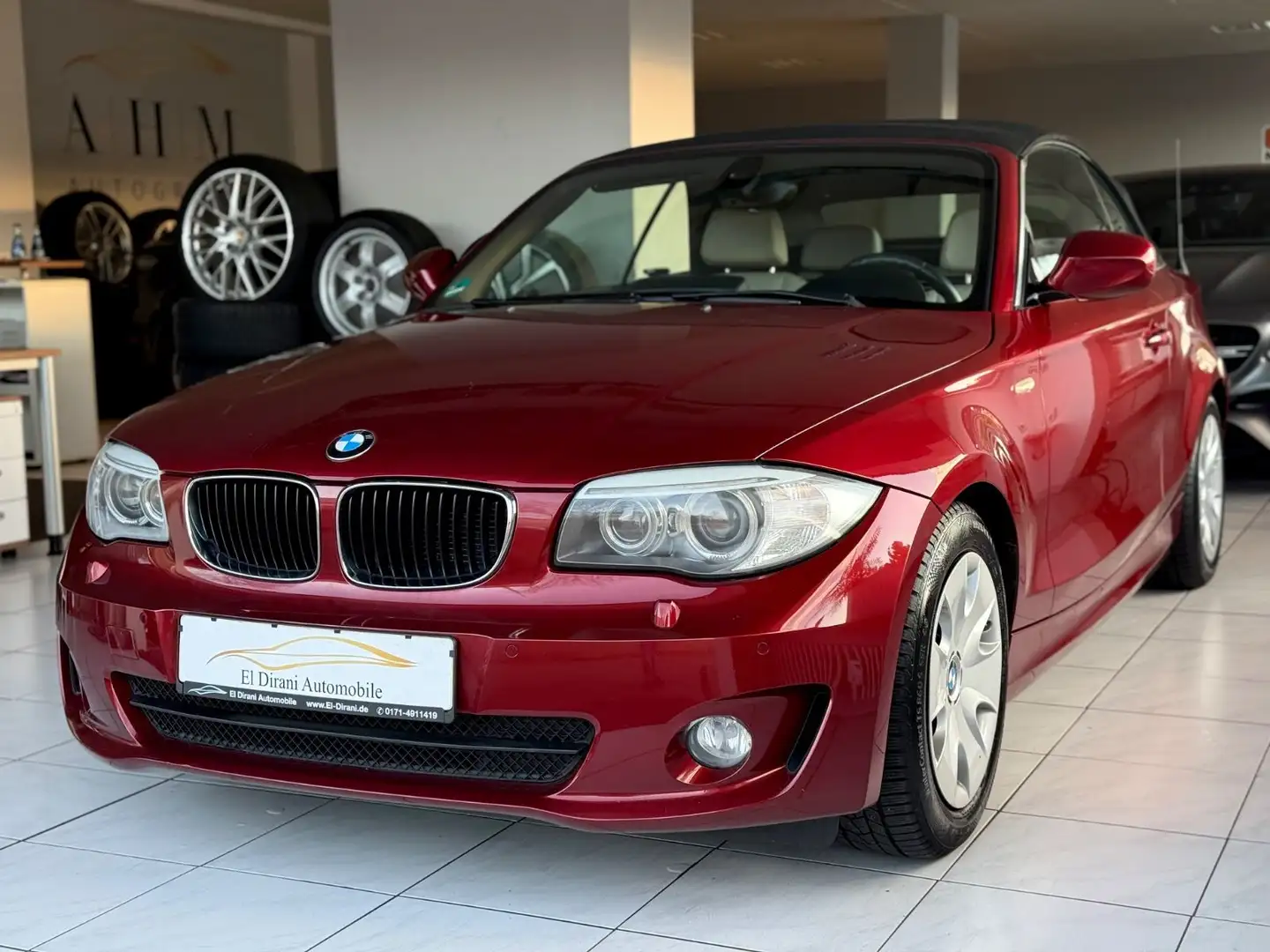 BMW 120 d Cabrio Aut. NaviProf/Xenon/Leder/Sitzhz/PDC Rood - 2