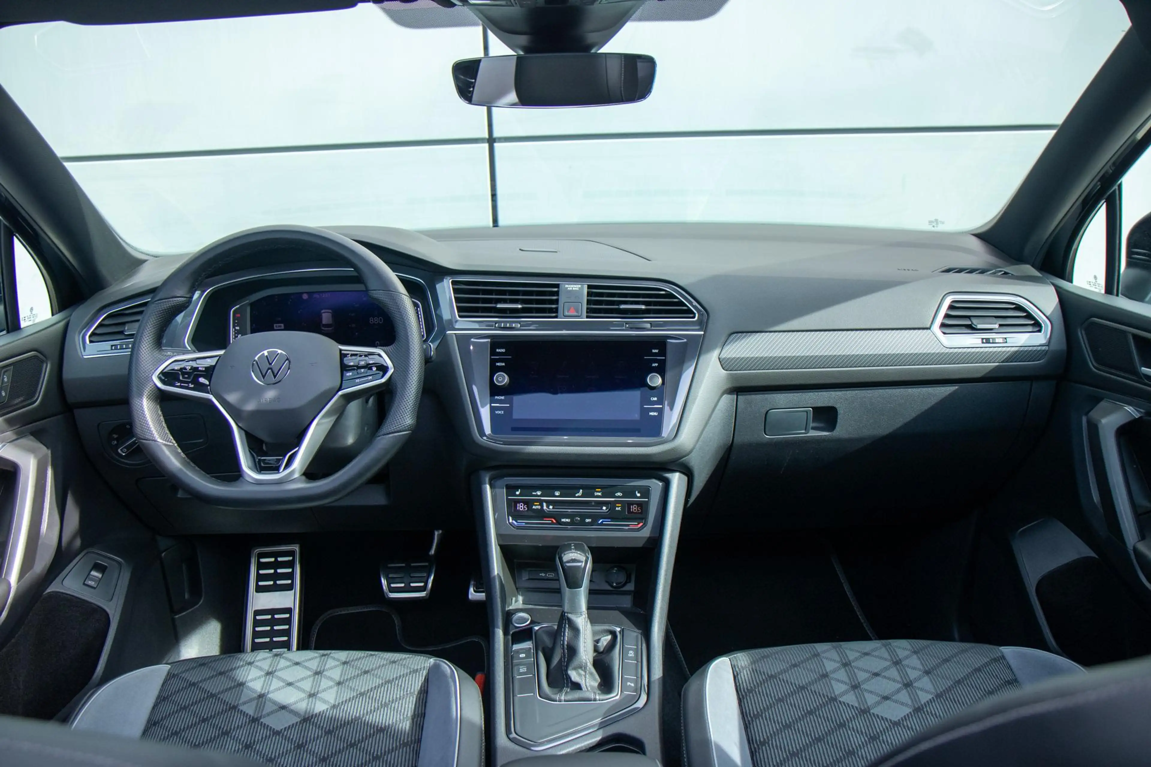 Volkswagen Tiguan Allspace 1.5 TSI 150pk R-Line Business 7p. | Panoramadak | — photo 5
