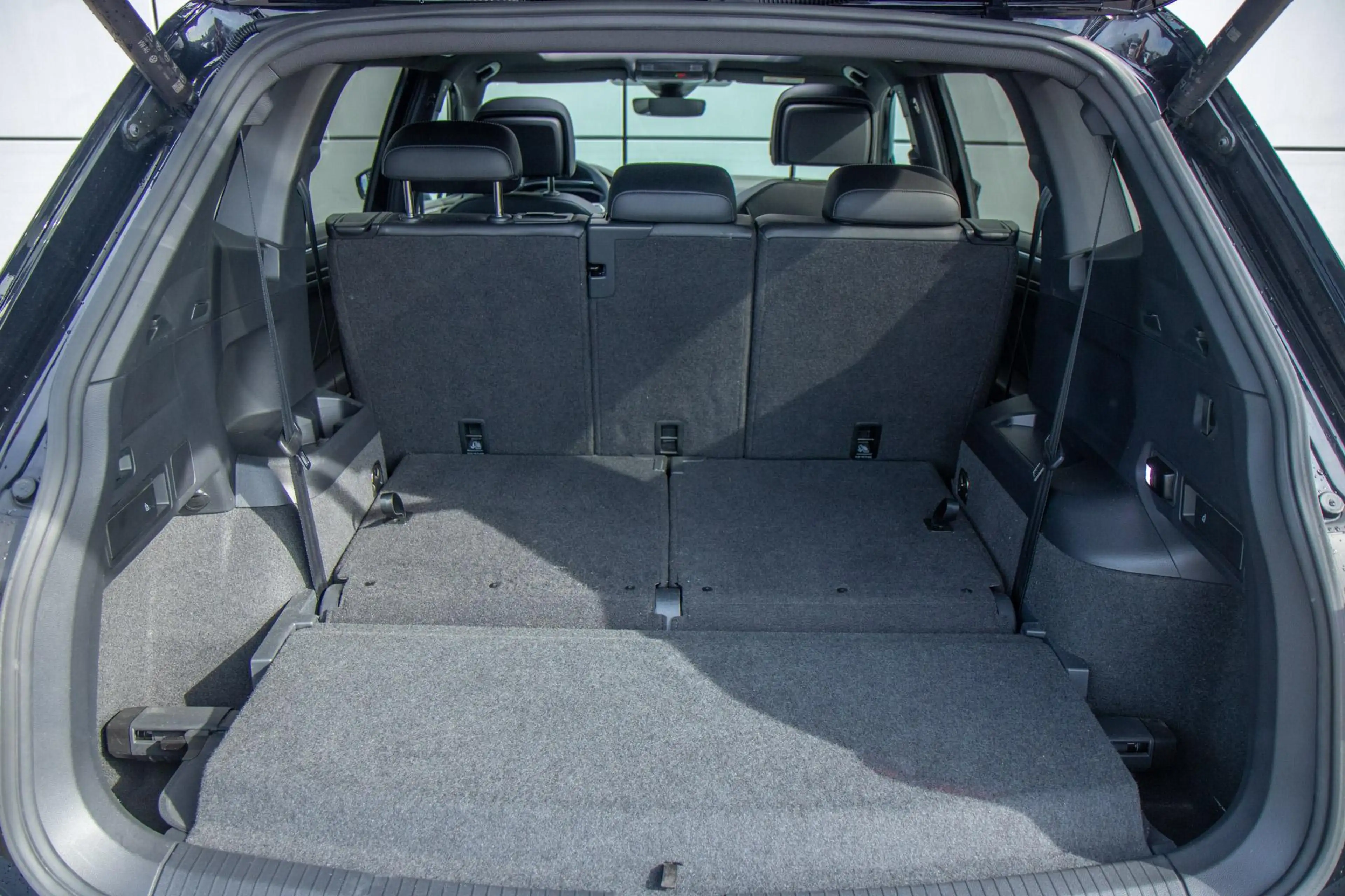 Volkswagen Tiguan Allspace 1.5 TSI 150pk R-Line Business 7p. | Panoramadak | — photo 15