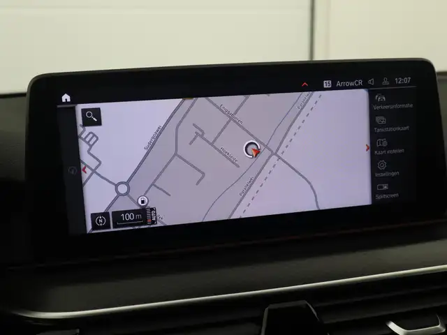 BMW 5 Series view 9