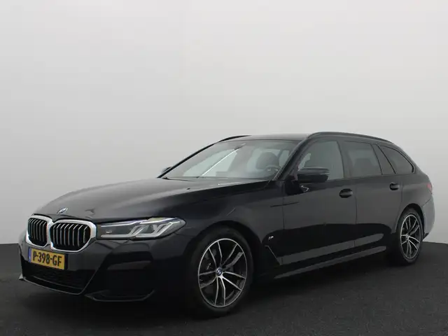 BMW 5 Series view 19