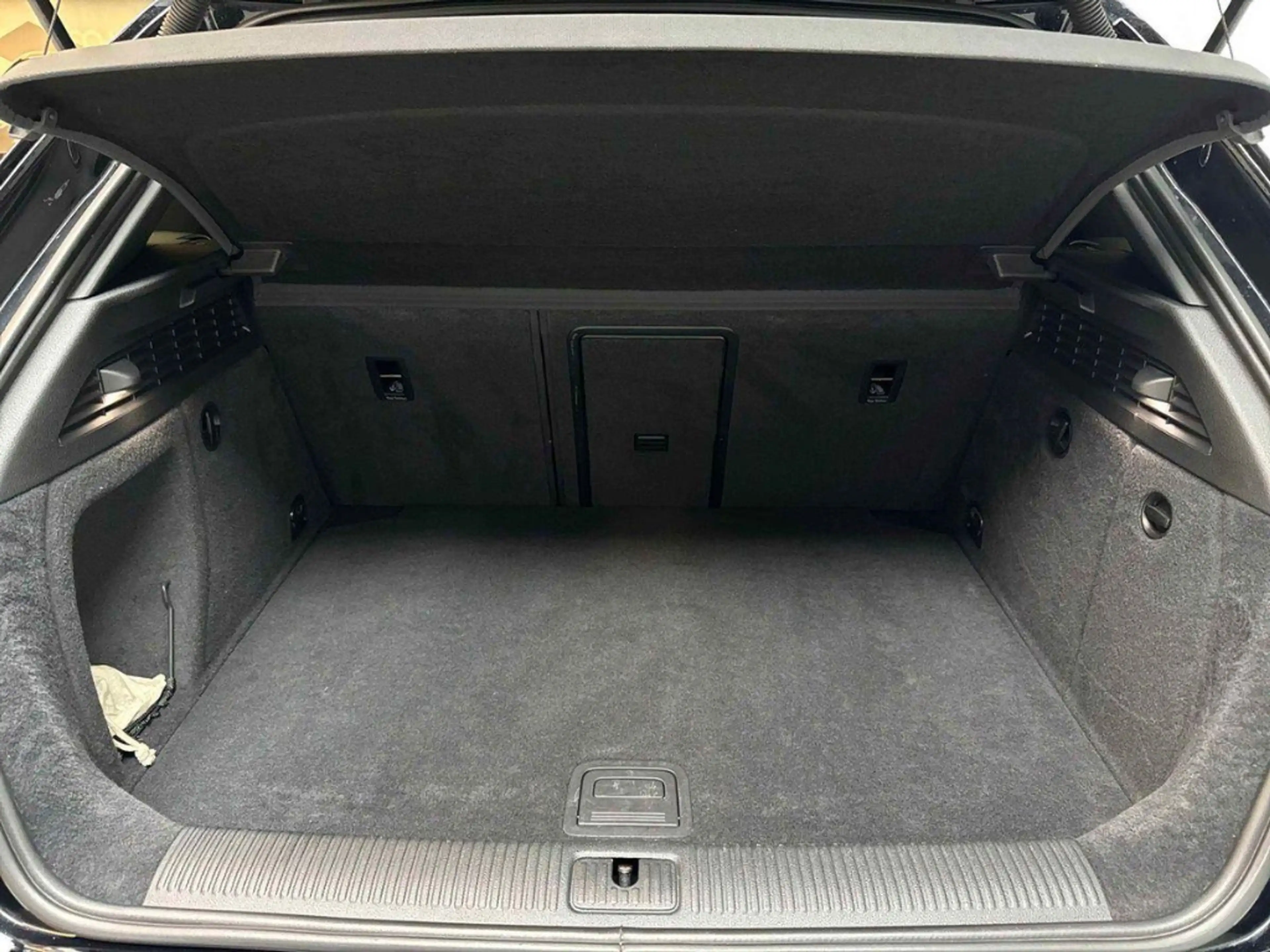 Audi S3 Sportback quattro, gepflegt & unfallfrei — photo 13
