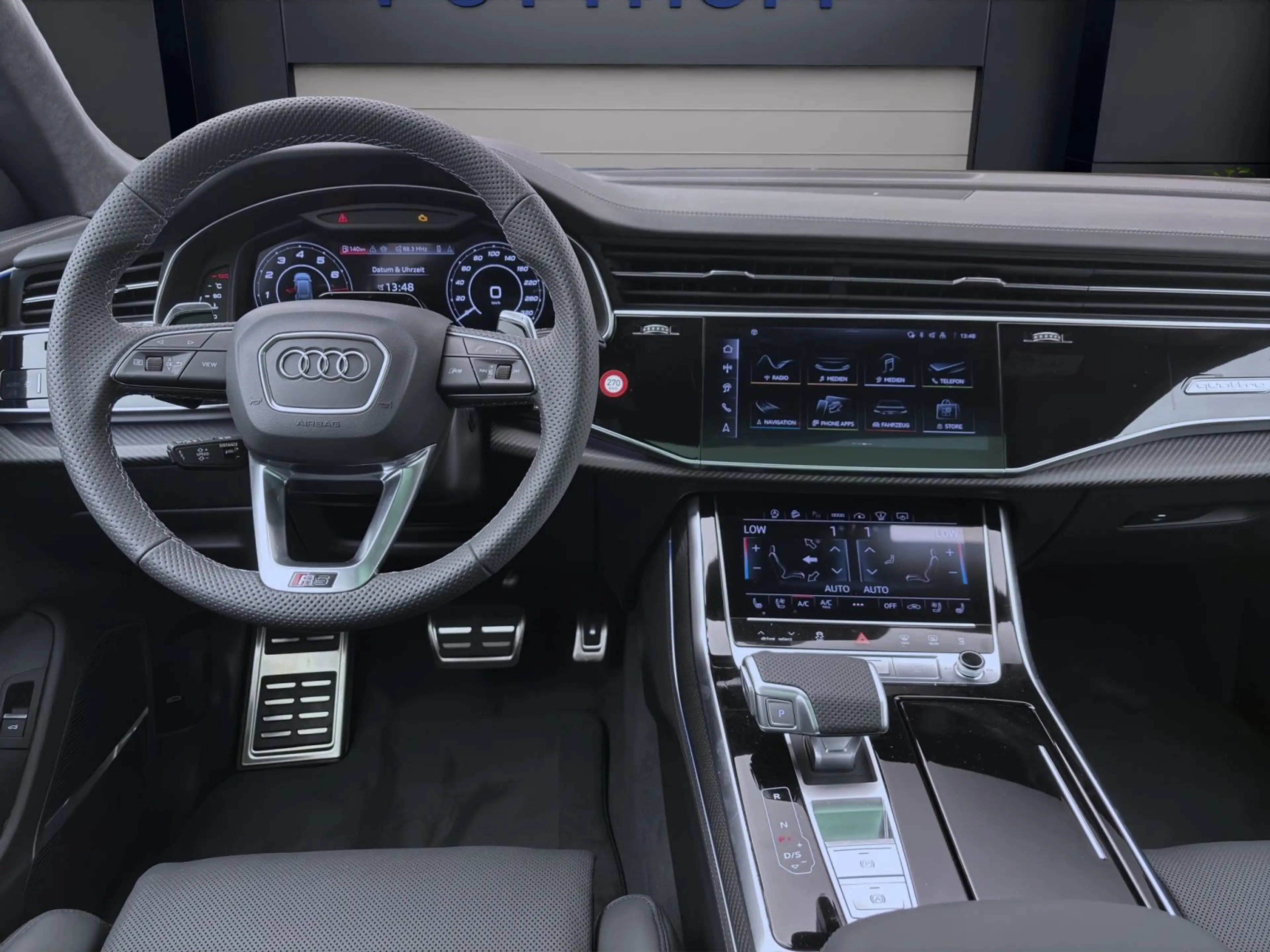 Audi RS Q8 SUV PERFORMANCE AHK B&O LM23 PANO HUD WR23 — photo 14