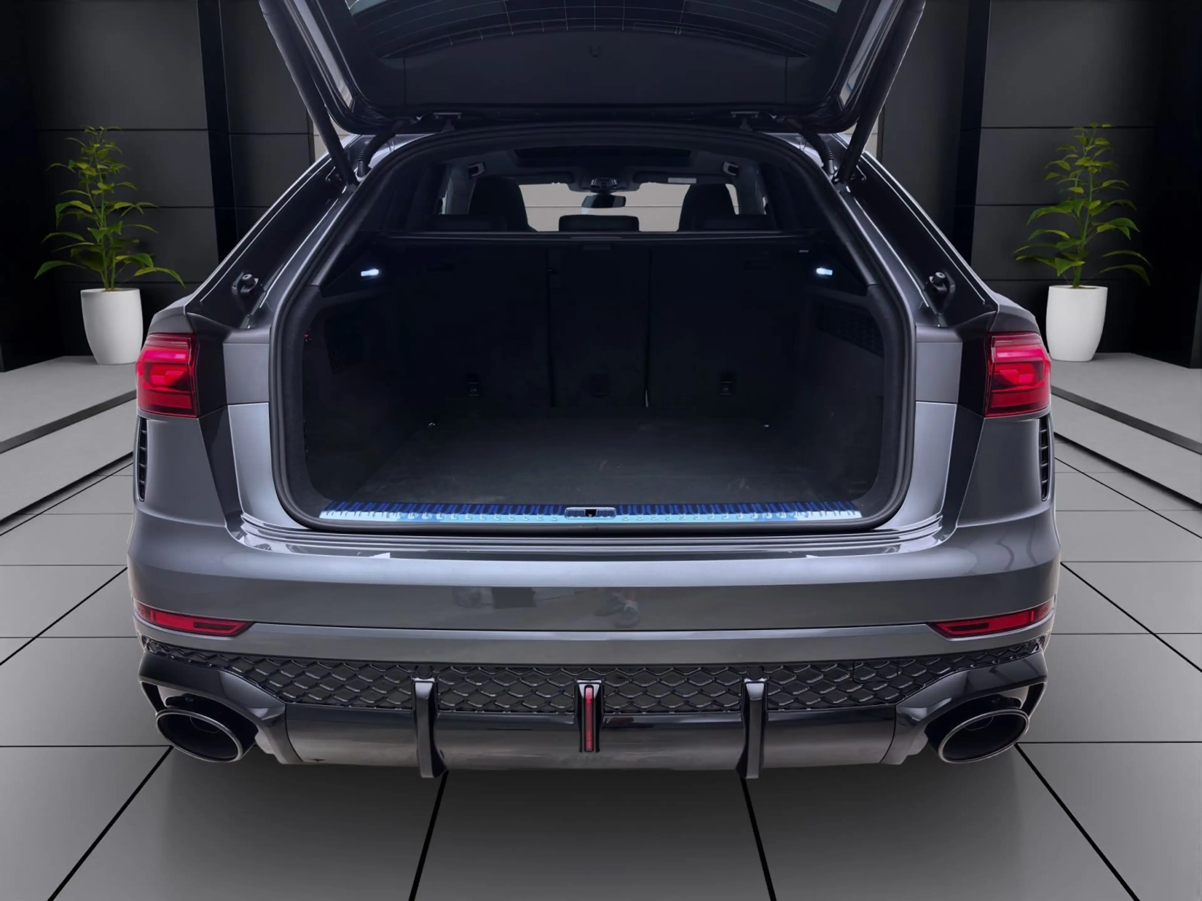 Audi RS Q8 SUV PERFORMANCE AHK B&O LM23 PANO HUD WR23 — photo 5