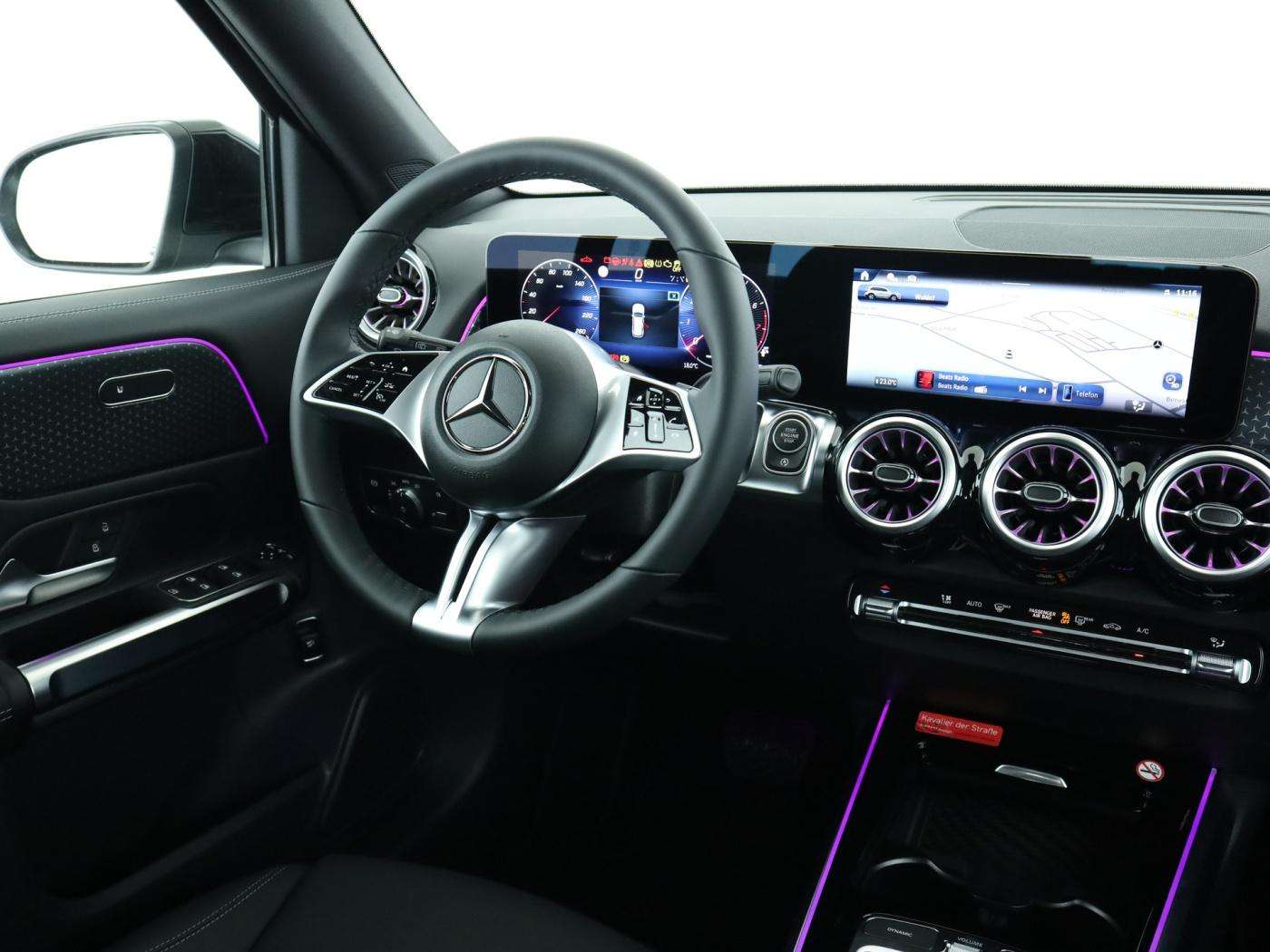 Mercedes-Benz GLB 180
