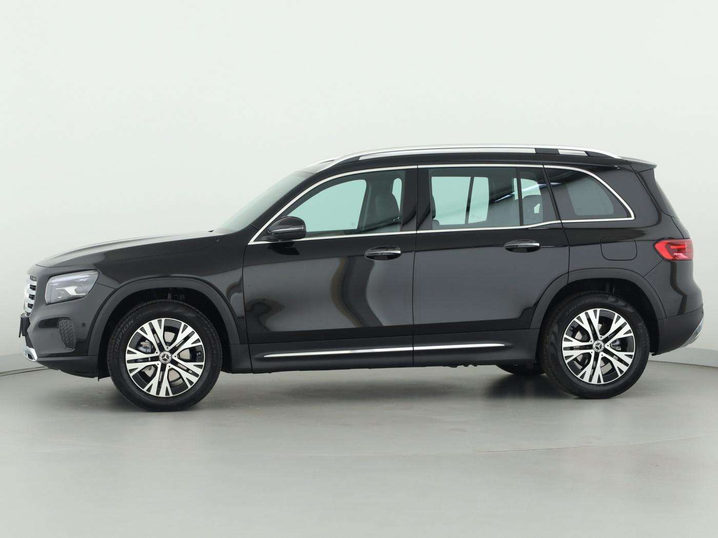 Mercedes-Benz GLB 180
