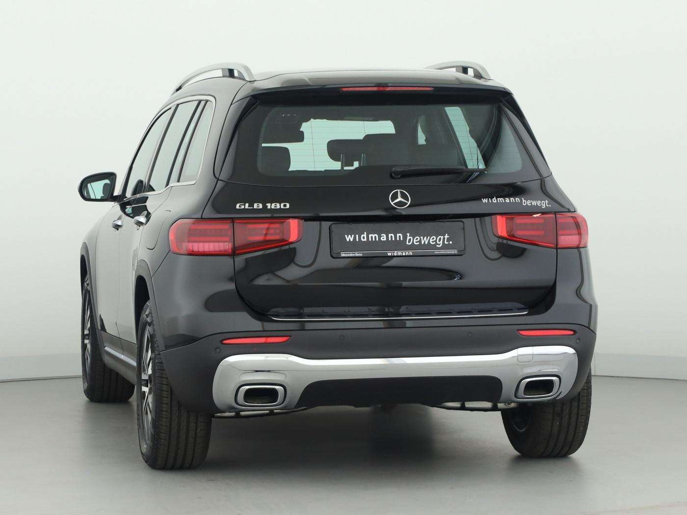 Mercedes-Benz GLB 180