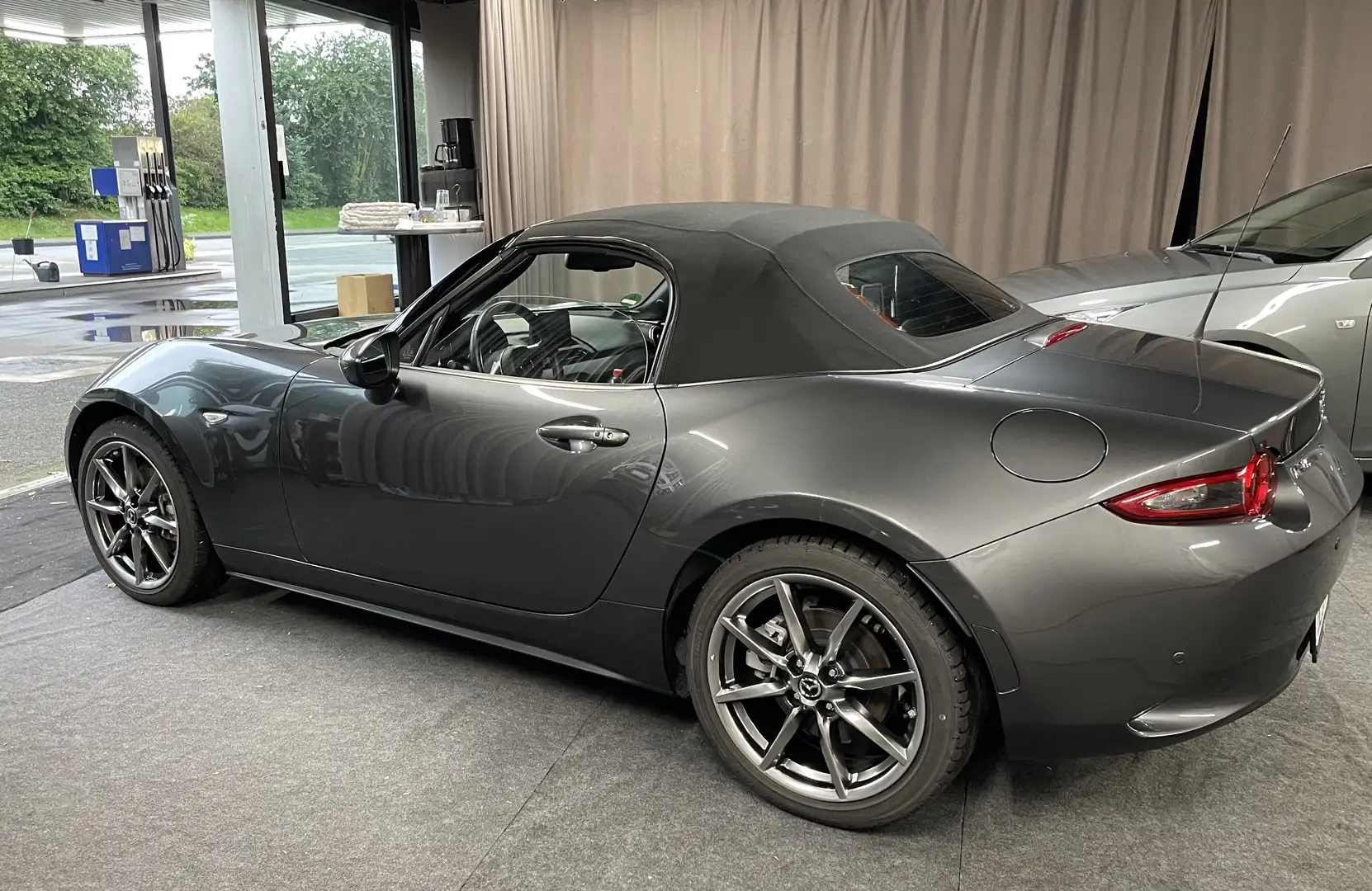 Mazda MX-5 2.0 Skyactiv-G | 184PS | Getriebe neu | unfallfrei Grau - 2