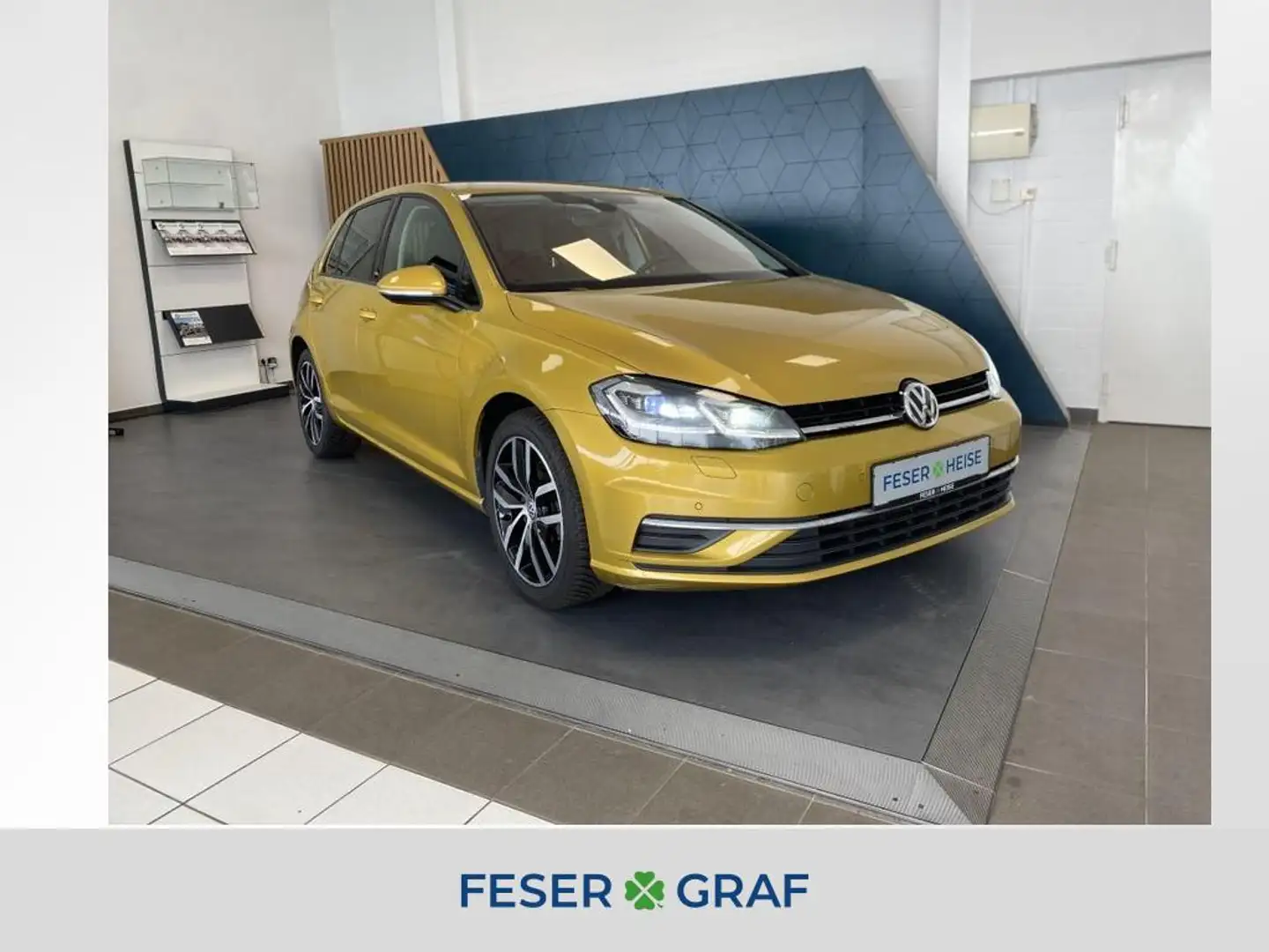 Volkswagen Golf VII 1.5 TSI Sound DSG*LED*StHzg*RearView*ACC Jaune - 1