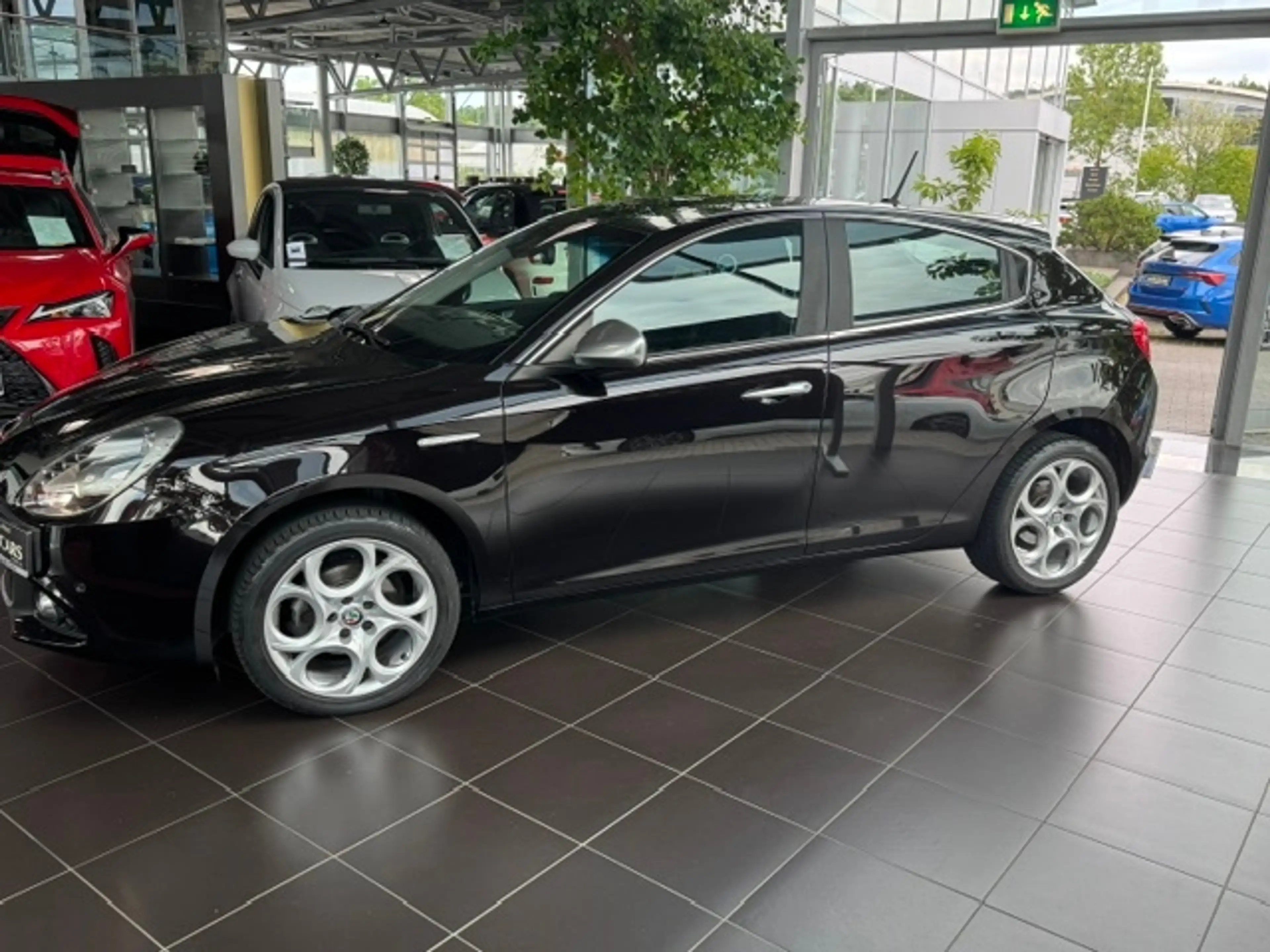 Alfa Romeo Giulietta KLIMA XENON NAVI ALU — photo 5