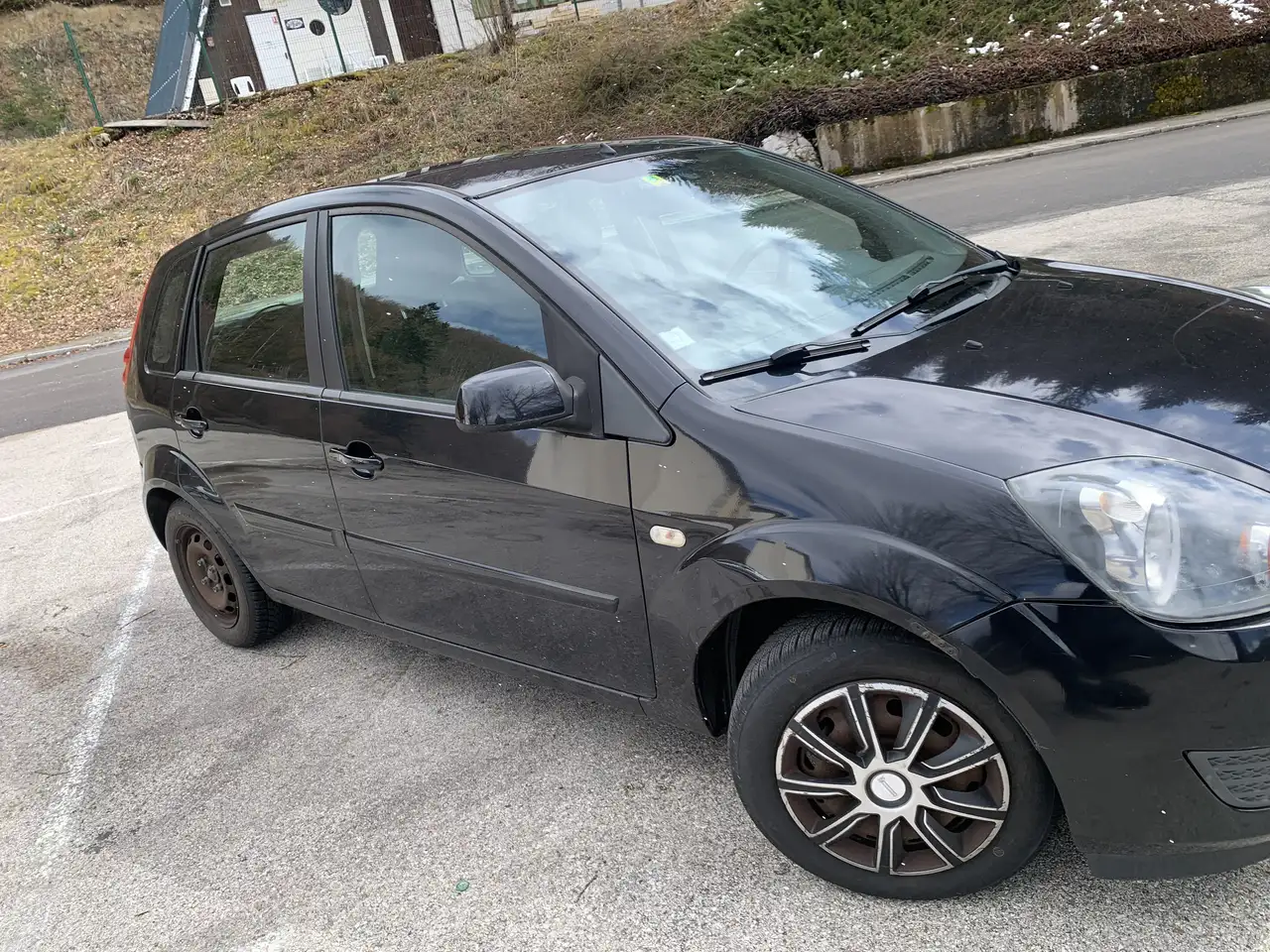 Ford Fiesta 5 portes — photo 5