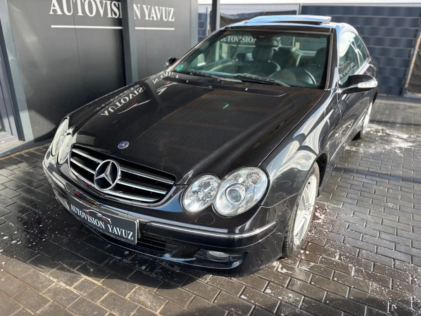 Mercedes-Benz CLK 280 Avantgarde Schwarz - 1