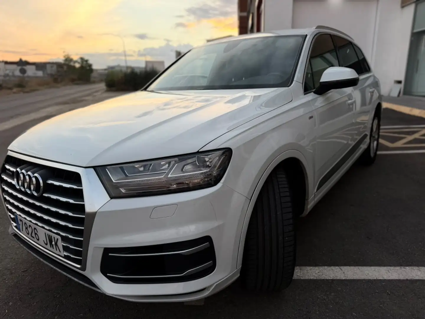 Audi Q7 3.0TDI Black line edition quattro Tip. 7pl. 160kW( Blanco - 2
