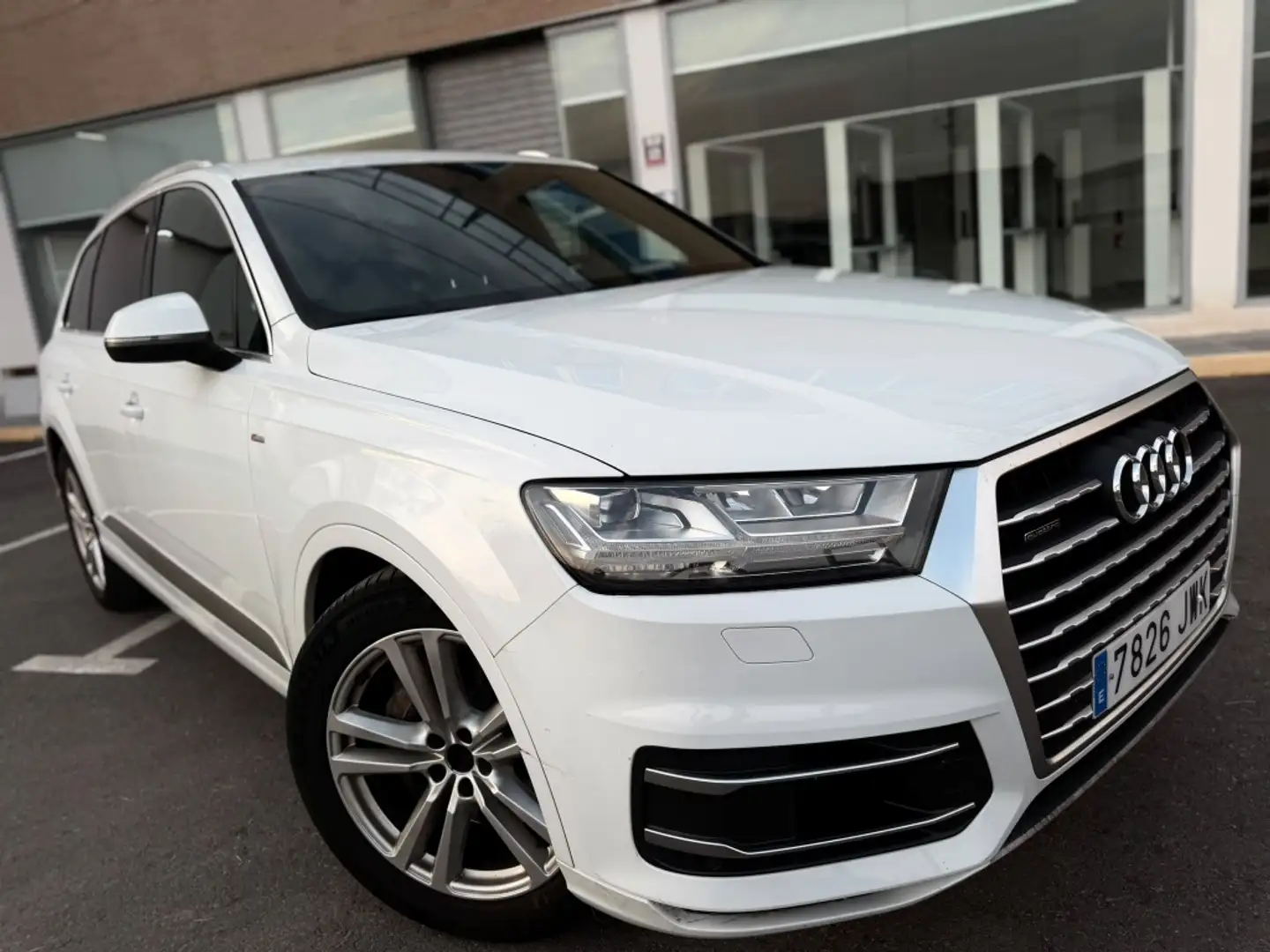 Audi Q7 3.0TDI Black line edition quattro Tip. 7pl. 160kW( Blanco - 1