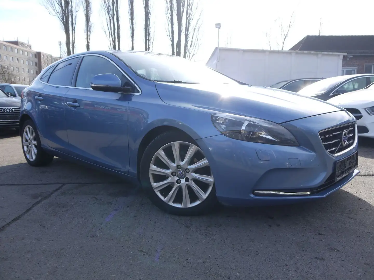 Volvo V40 1.6 D/Momentum/Navi Blue - 1