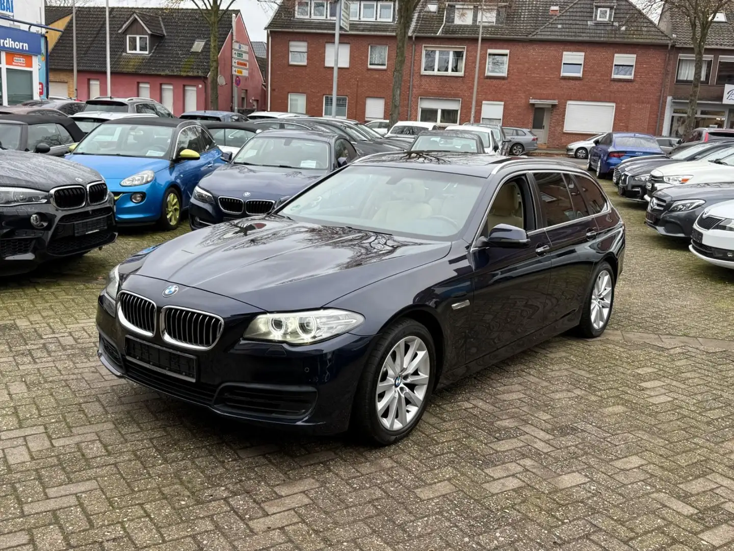 BMW 520 i*XENON*PANO*NAVI*AUTOMATIK*TEMPOMAT*** Blau - 1