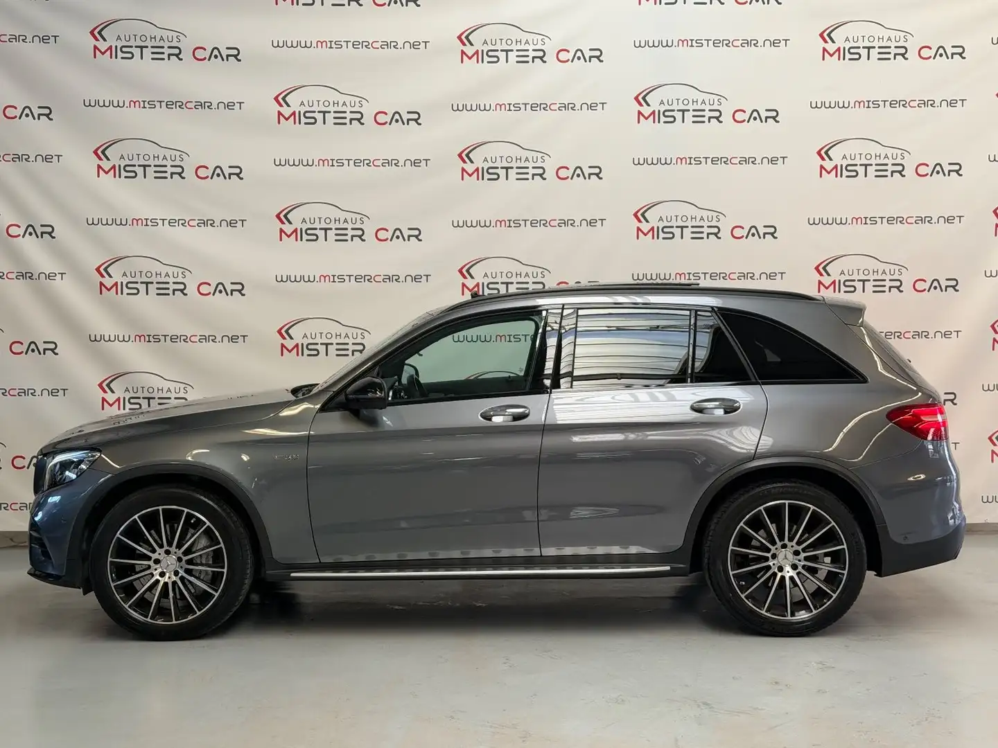 Mercedes-Benz GLC 43 AMG 4M DESIGNO/PANO/BURM/DISTR/360/TV/20 Szürke - 2