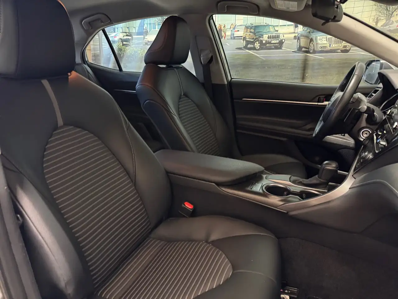 Toyota Camry снимка Toyota Camry