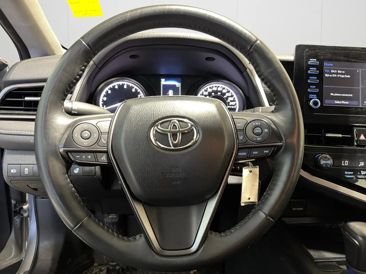 Toyota Camry снимка Toyota Camry