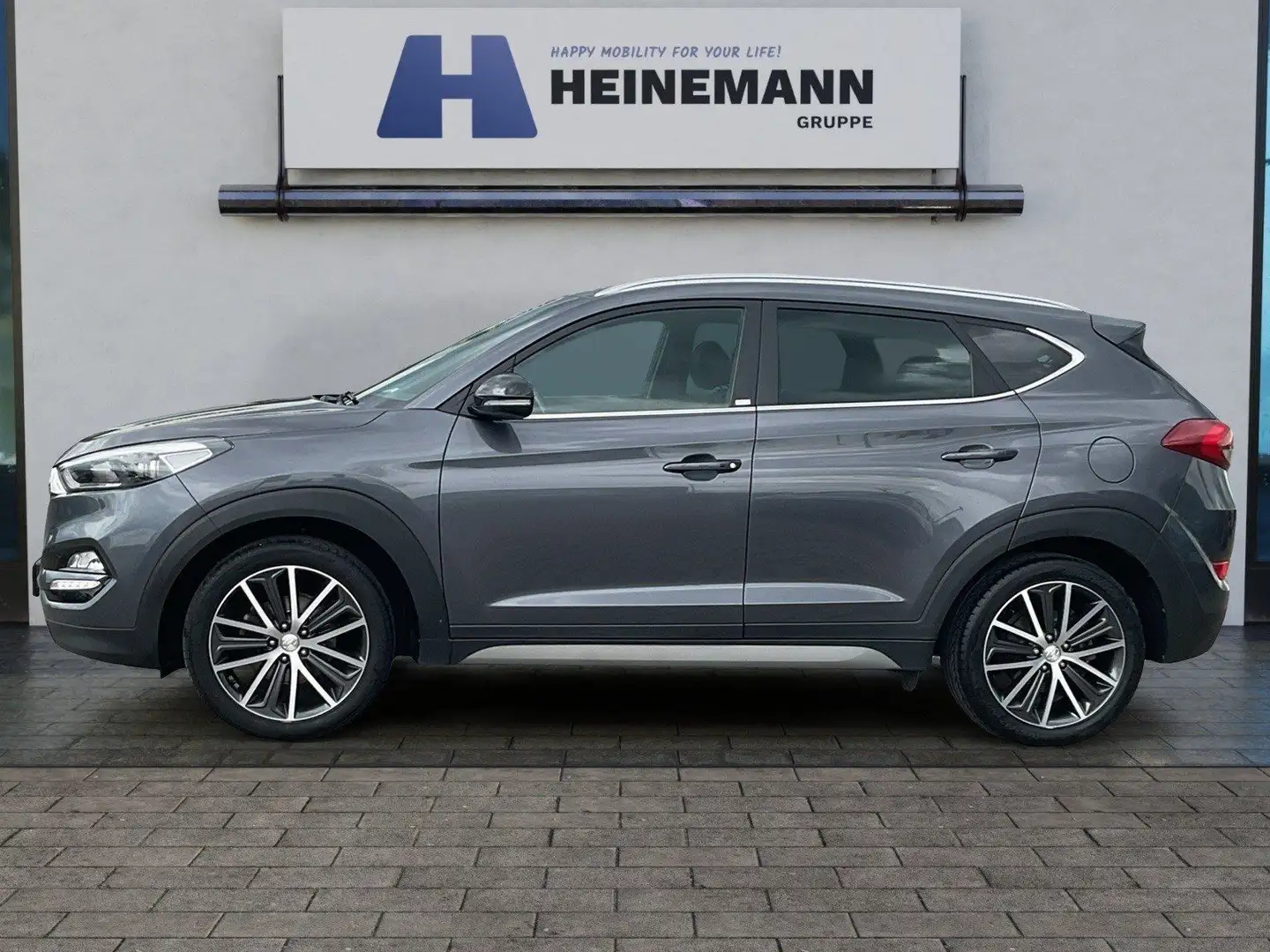 Hyundai TUCSON 1.6 7-DCT 2WD Sonderedition Passion (2018 Grau - 2