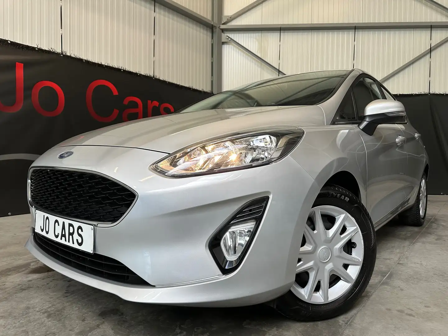 Ford Fiesta 1.1/BUSINESS CLASS/Pdc/Airco/Appel CarPlay/ Grijs - 2