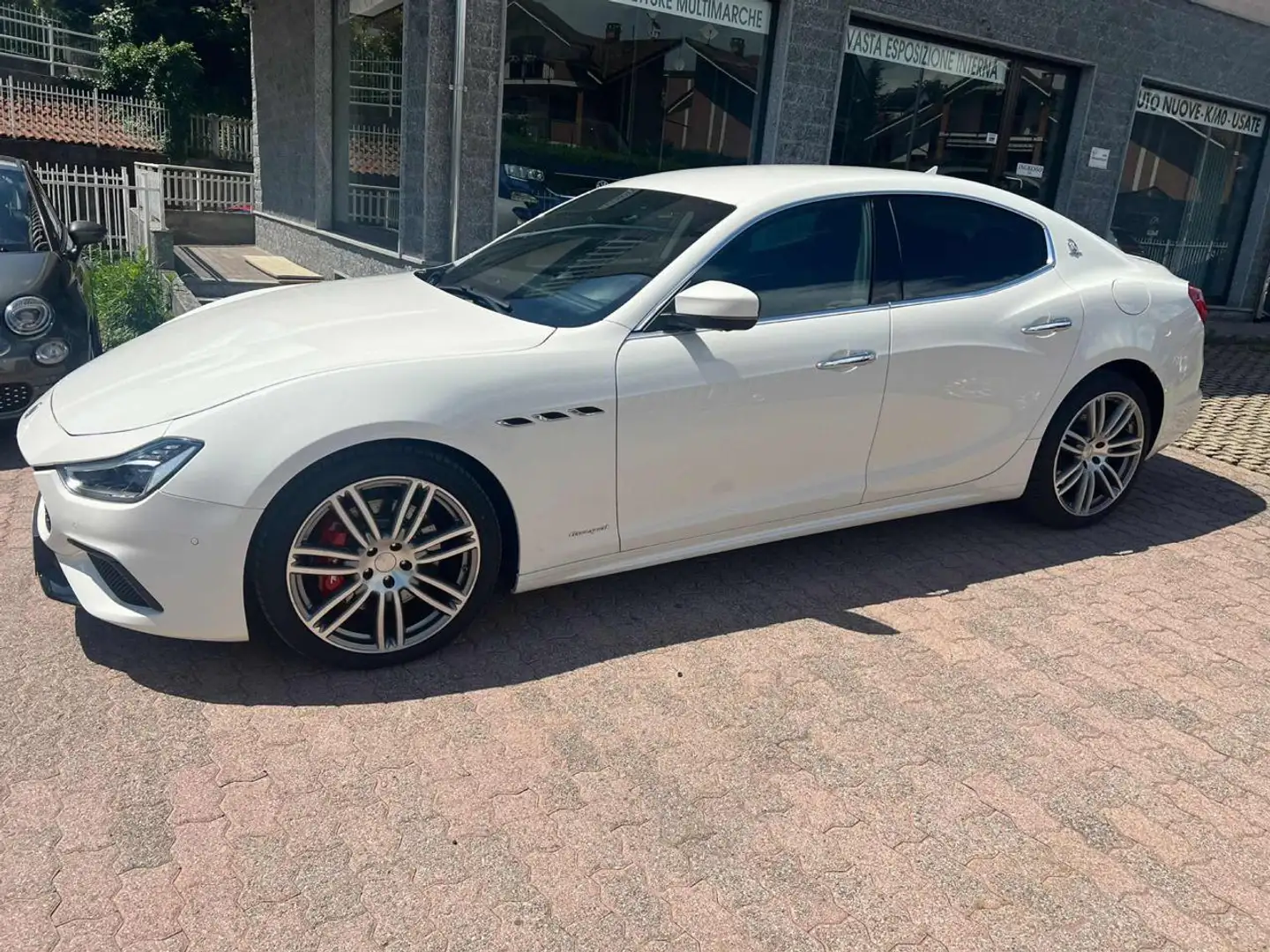Maserati Ghibli V6 Gransport Bianco - 1