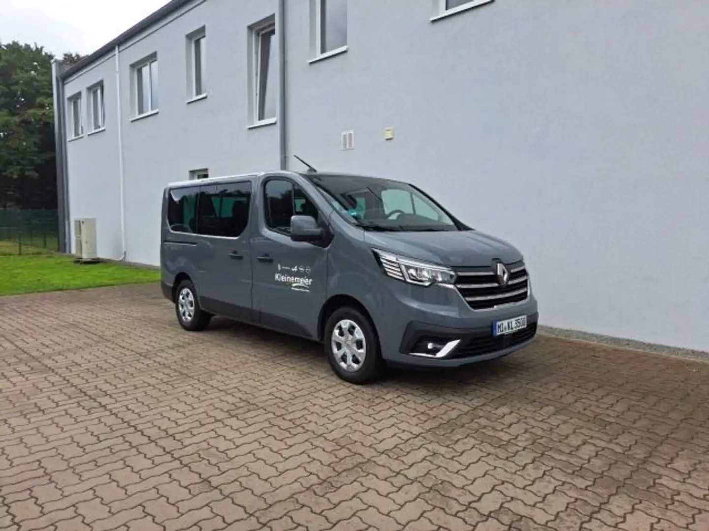 Renault Trafic Life Blue dCi 150 EDC LED,BT,SHZ,ISOFIX, Grau - 2