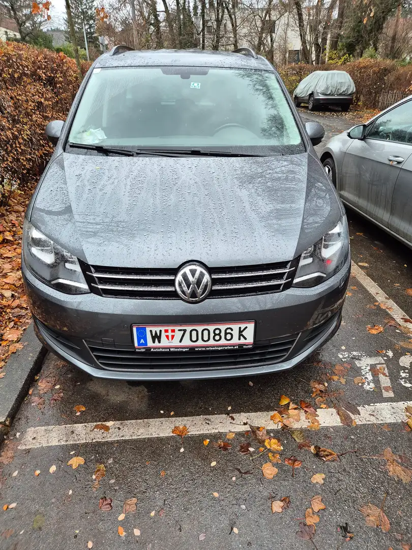 Volkswagen Sharan Grau - 1