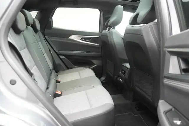 Renault Austral view 9