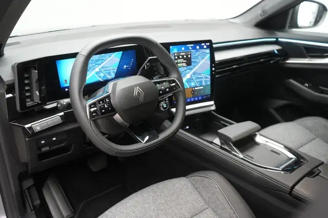 Renault Austral view 12