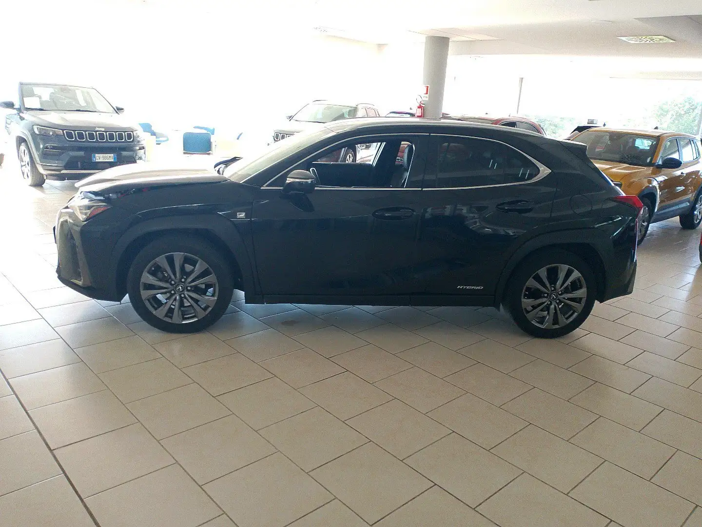 Lexus UX 250h 250h F Sport Negro - 2